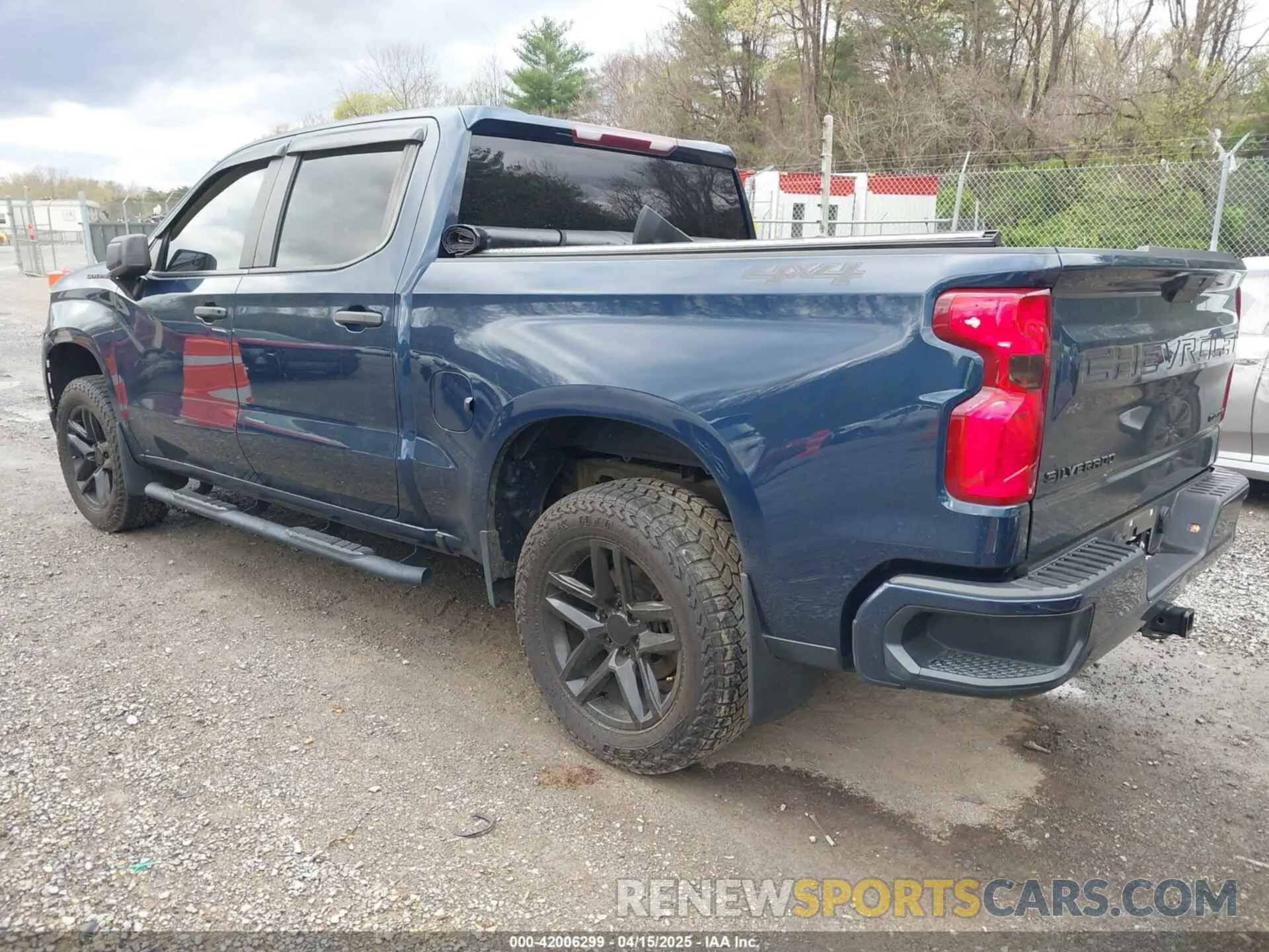 3 Photograph of a damaged car 1GCPYBEK8LZ181930 CHEVROLET SILVERADO 1500 2020
