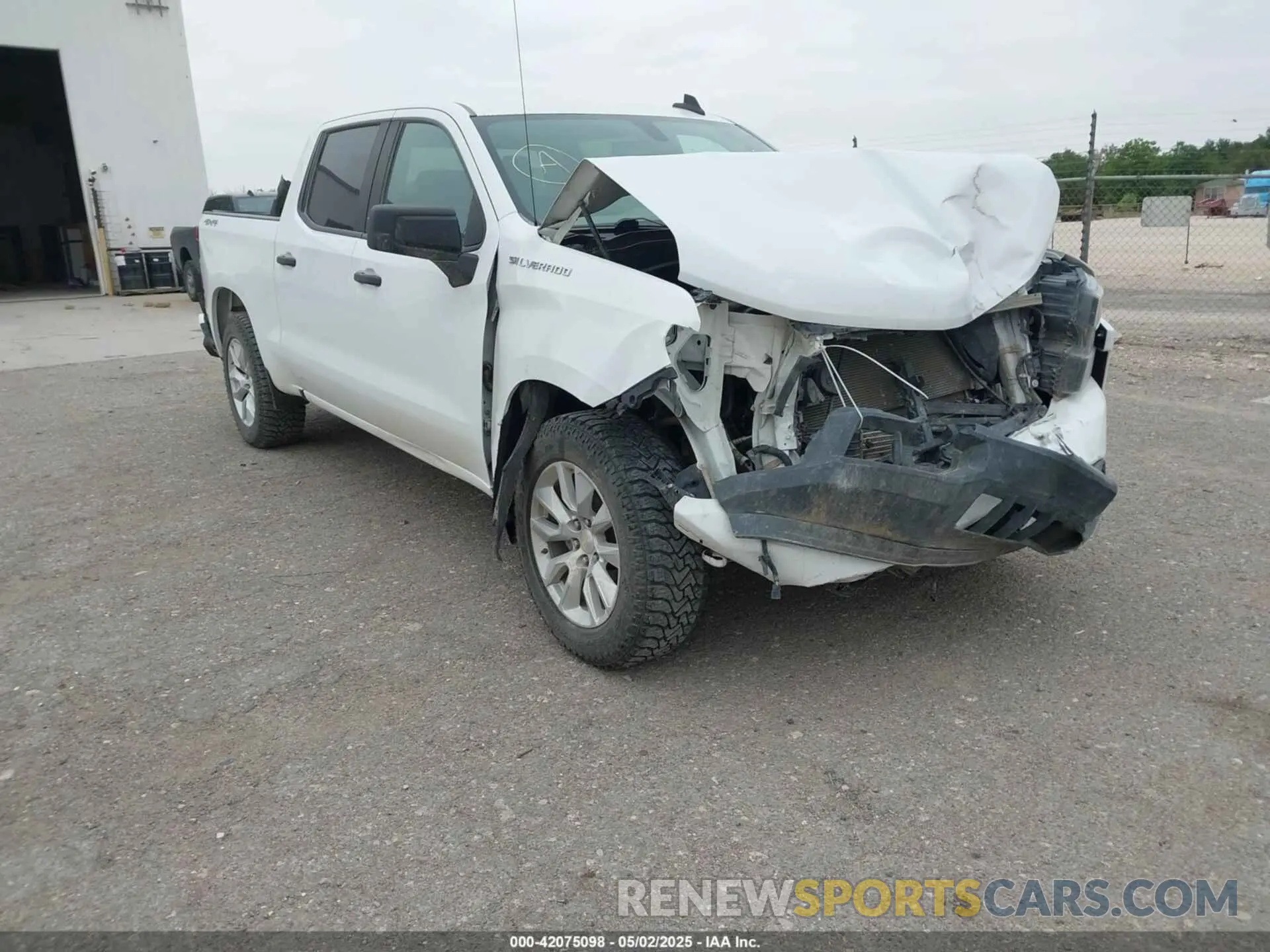 1 Photograph of a damaged car 1GCPYBEK8LZ193706 CHEVROLET SILVERADO 1500 2020