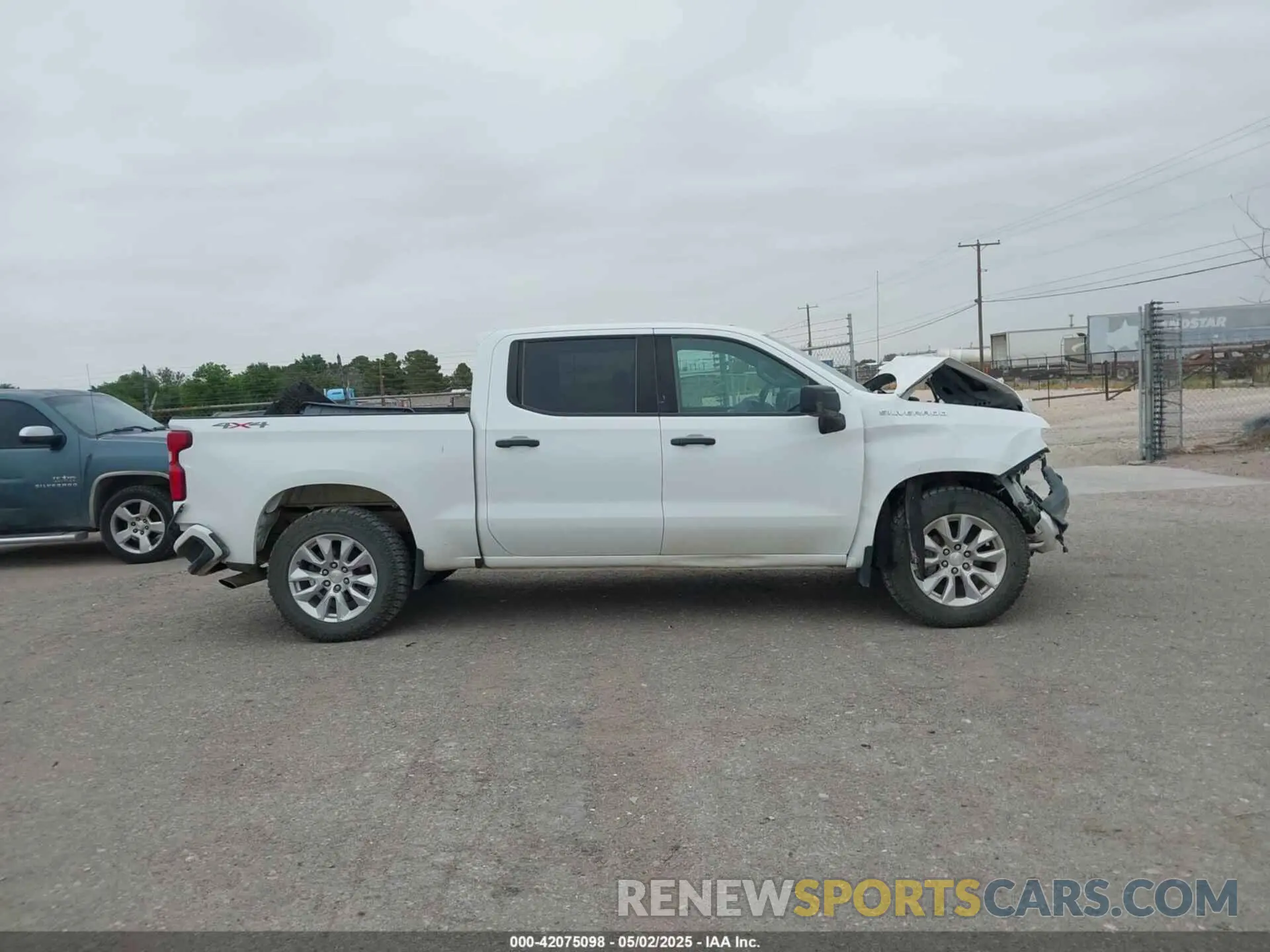 13 Photograph of a damaged car 1GCPYBEK8LZ193706 CHEVROLET SILVERADO 1500 2020