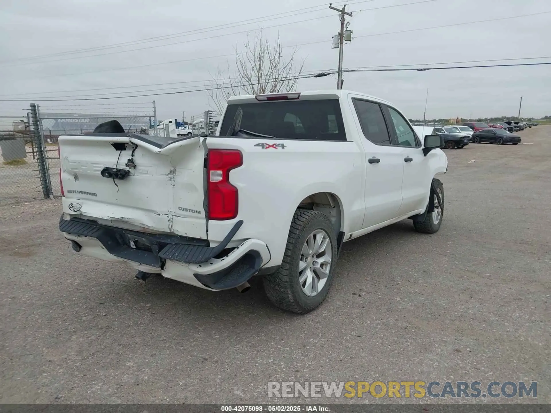 4 Photograph of a damaged car 1GCPYBEK8LZ193706 CHEVROLET SILVERADO 1500 2020