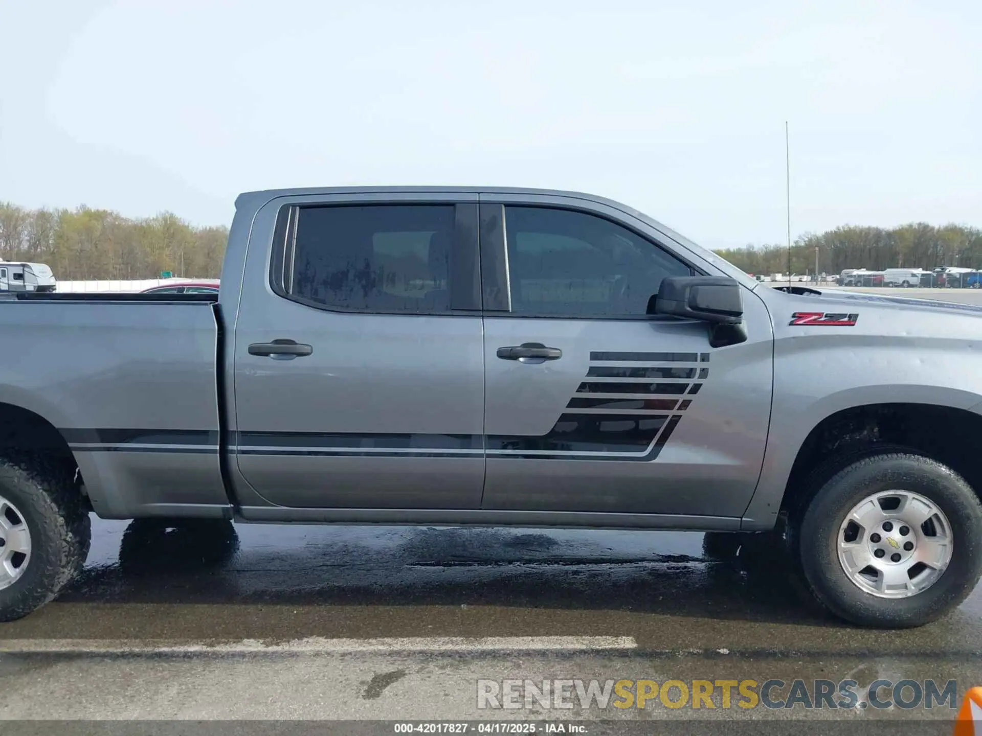 13 Photograph of a damaged car 1GCPYCEF0LZ258847 CHEVROLET SILVERADO 1500 2020