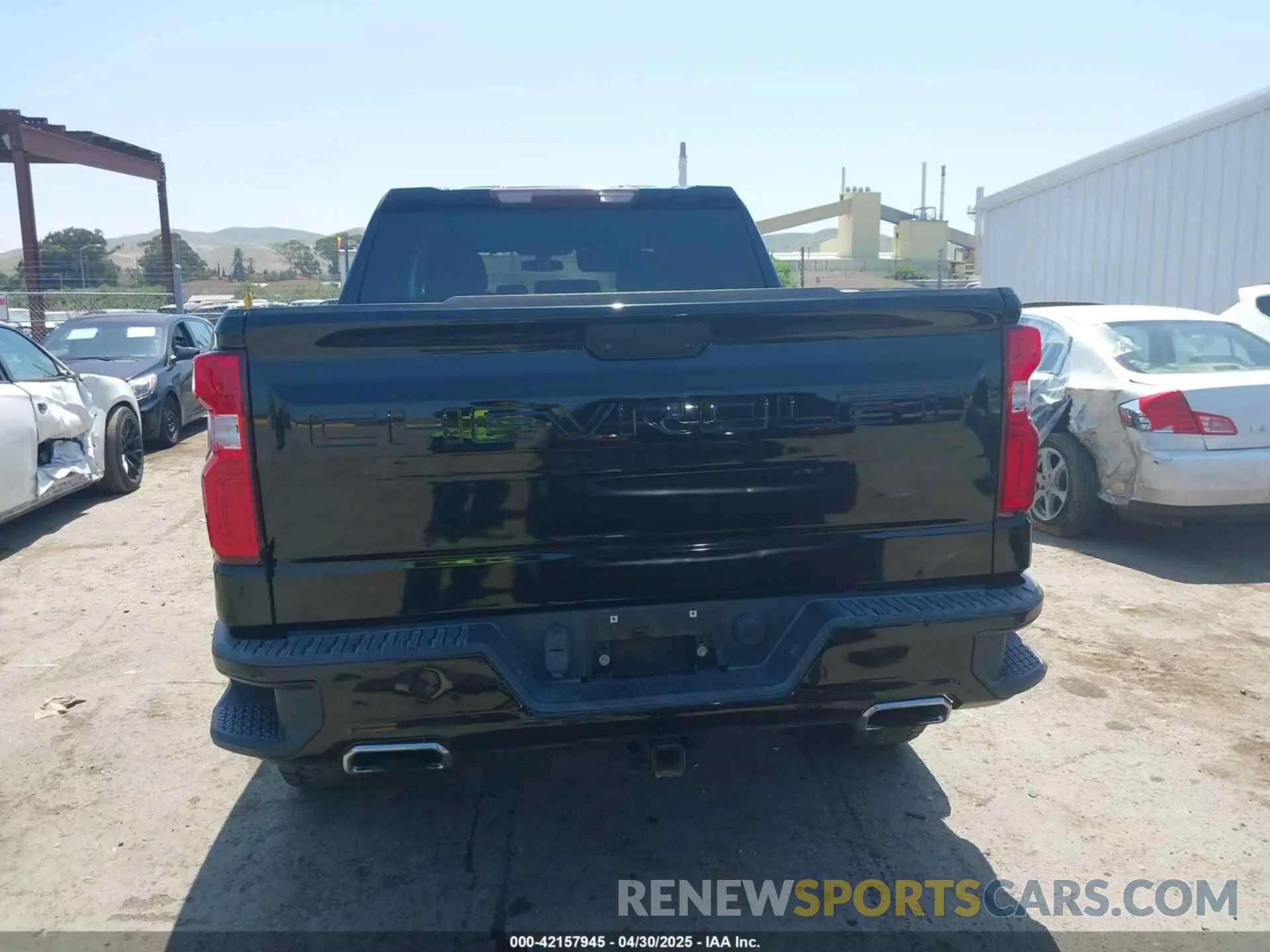 17 Photograph of a damaged car 1GCPYCEF9LZ193108 CHEVROLET SILVERADO 1500 2020