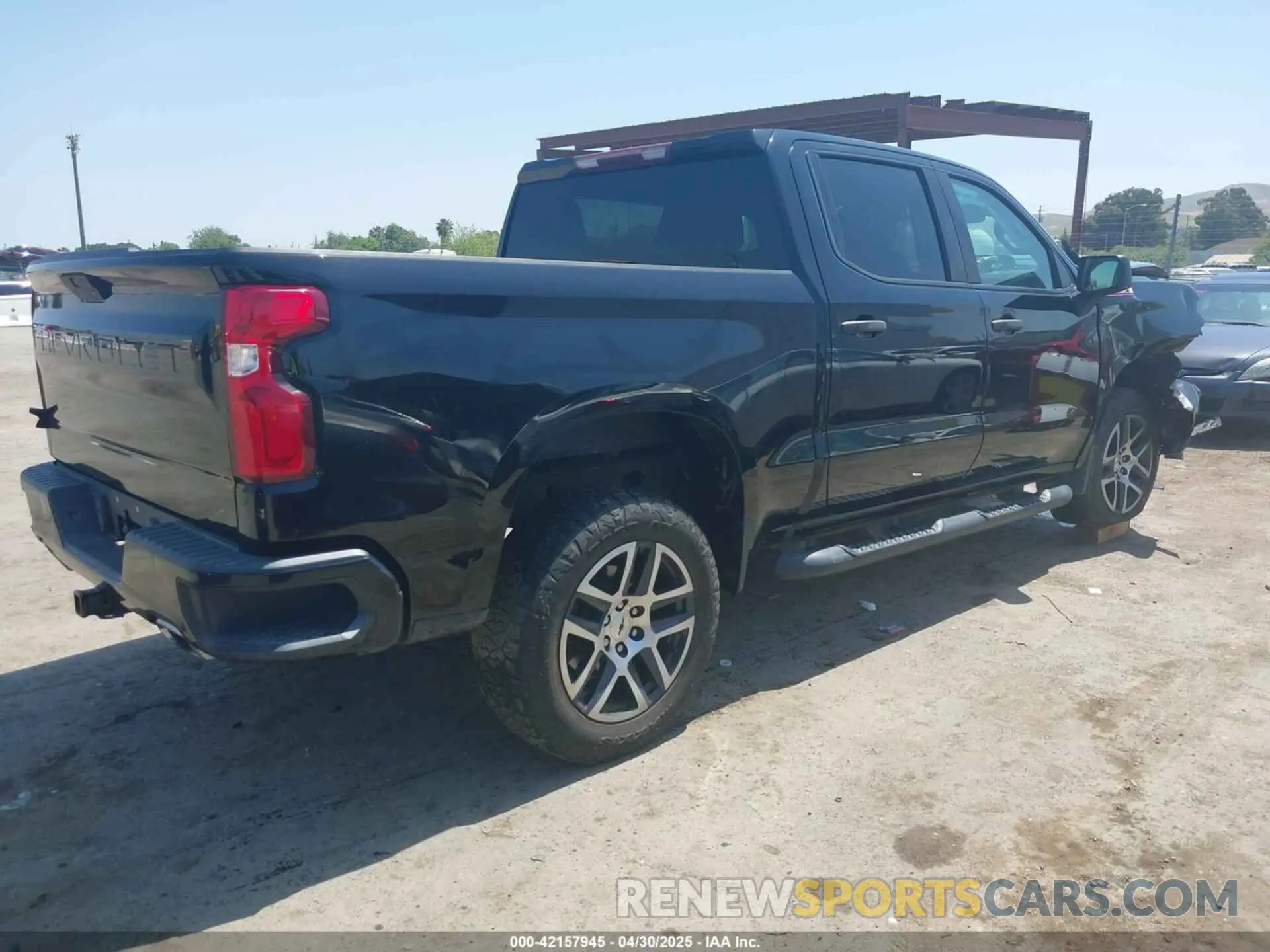 4 Photograph of a damaged car 1GCPYCEF9LZ193108 CHEVROLET SILVERADO 1500 2020