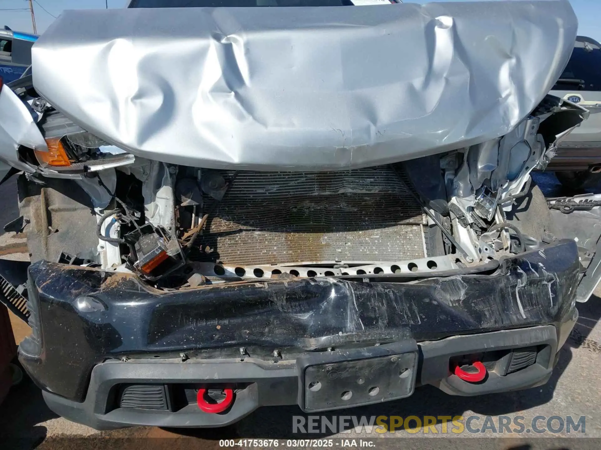 6 Photograph of a damaged car 1GCPYCEFXLZ122516 CHEVROLET SILVERADO 1500 2020