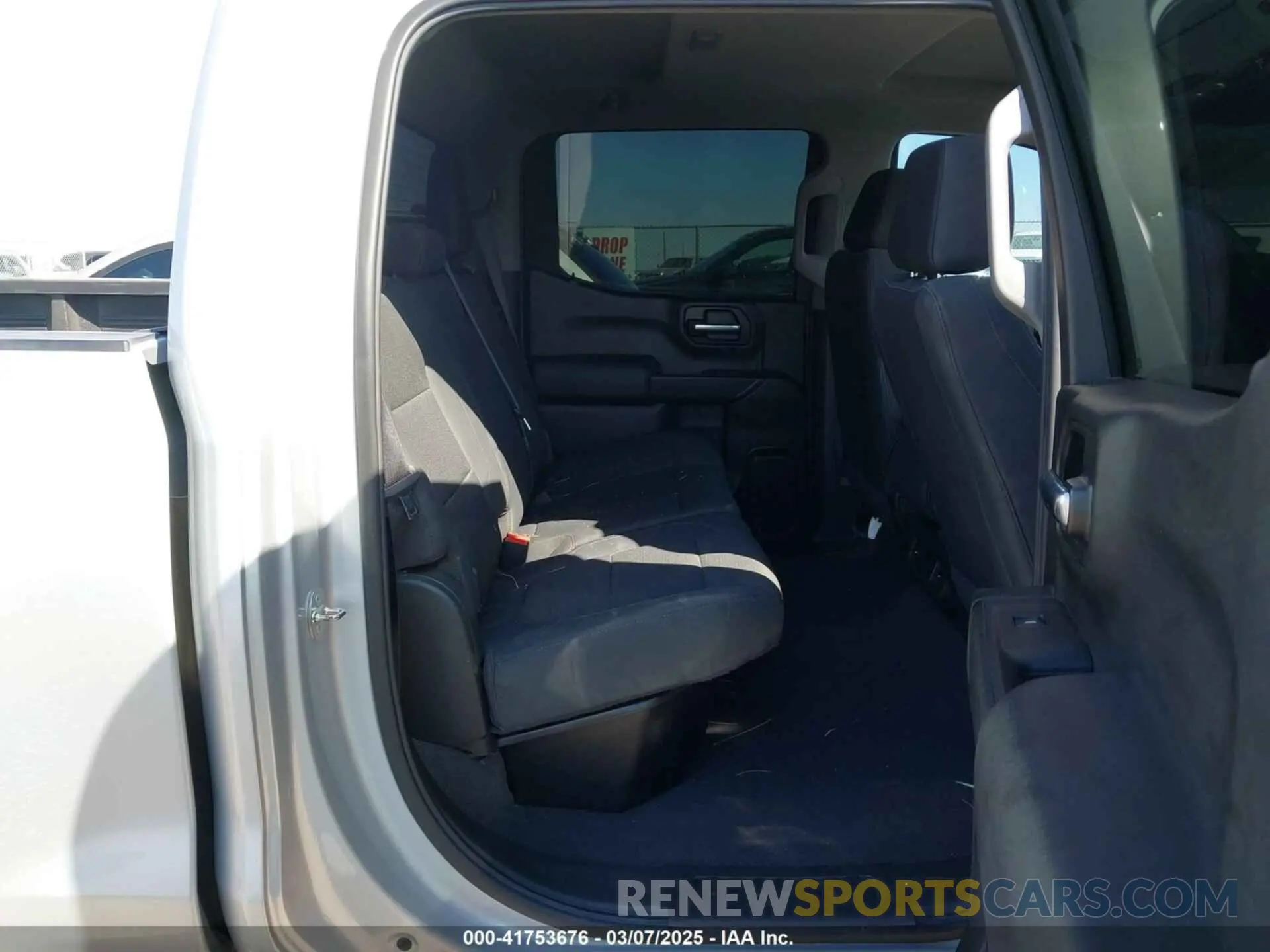 8 Photograph of a damaged car 1GCPYCEFXLZ122516 CHEVROLET SILVERADO 1500 2020