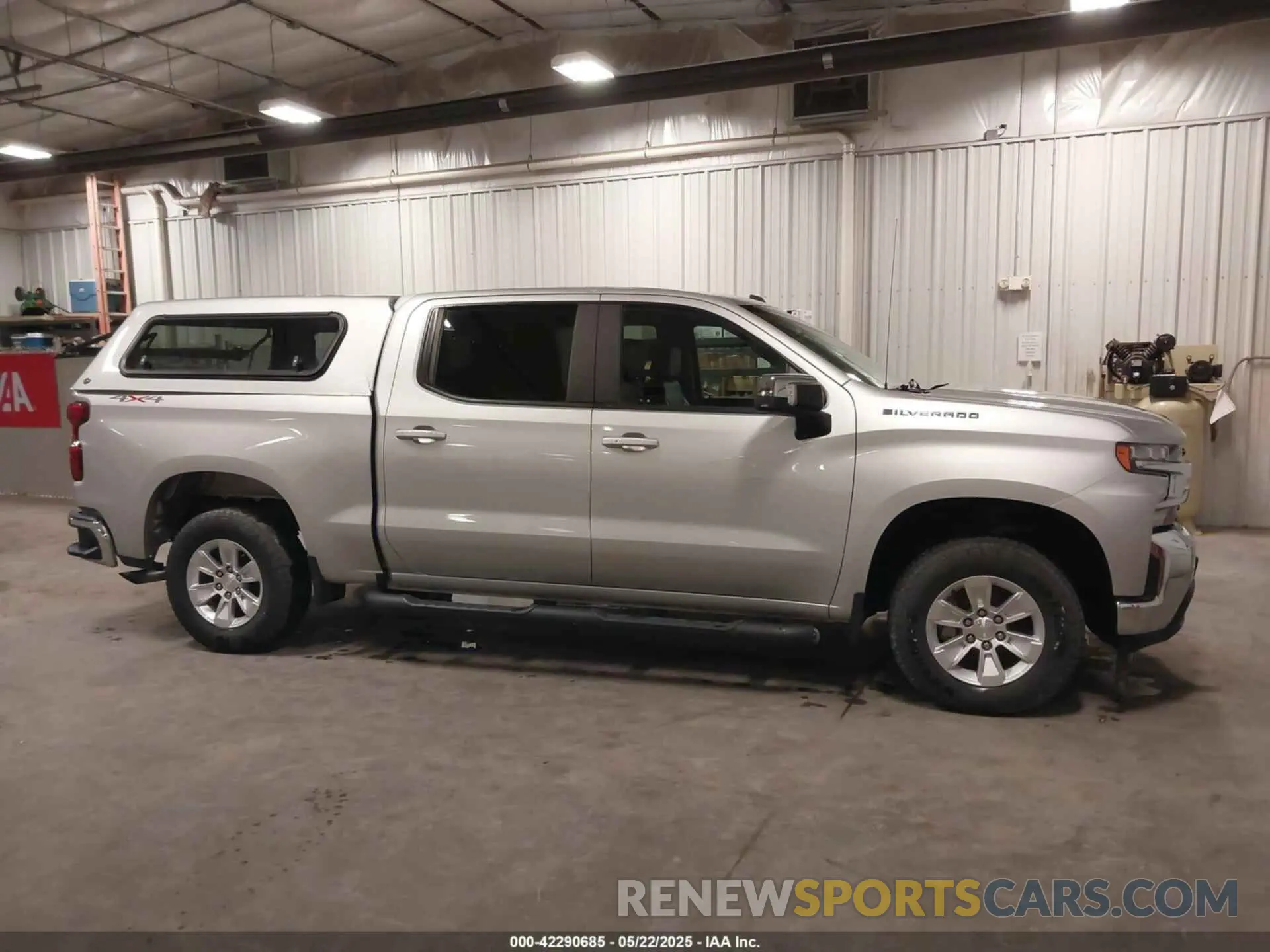 14 Photograph of a damaged car 1GCPYDEK8LZ128334 CHEVROLET SILVERADO 1500 2020