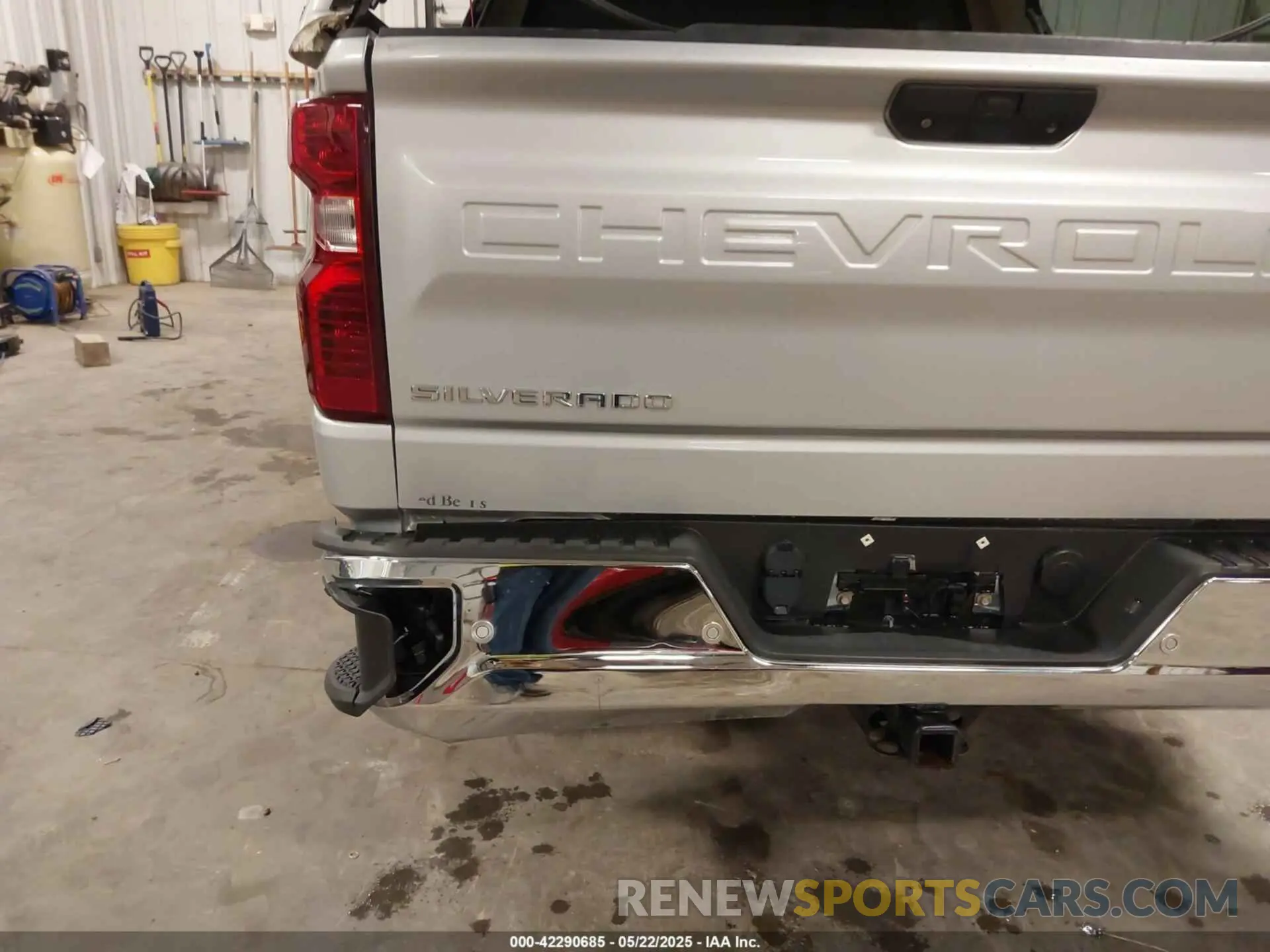 19 Photograph of a damaged car 1GCPYDEK8LZ128334 CHEVROLET SILVERADO 1500 2020