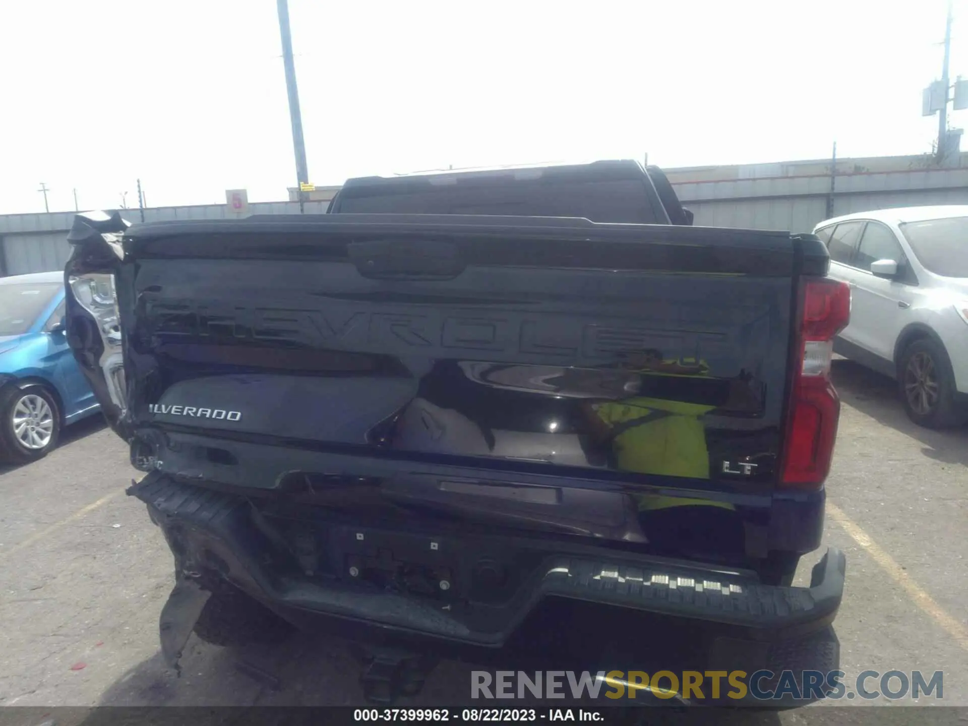 15 Photograph of a damaged car 1GCPYFED0LZ134903 CHEVROLET SILVERADO 1500 2020