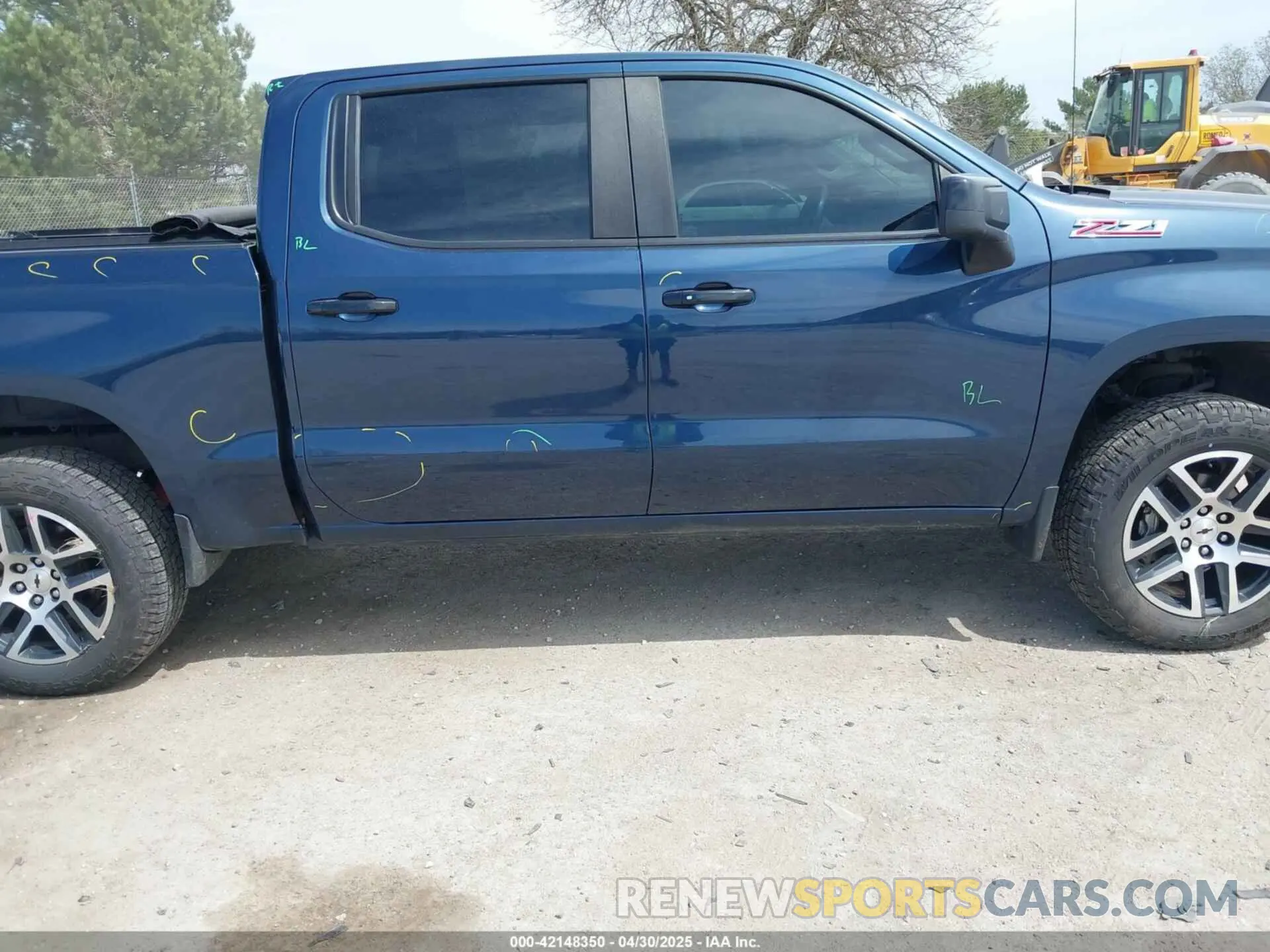 13 Photograph of a damaged car 1GCPYFED5LZ286420 CHEVROLET SILVERADO 1500 2020
