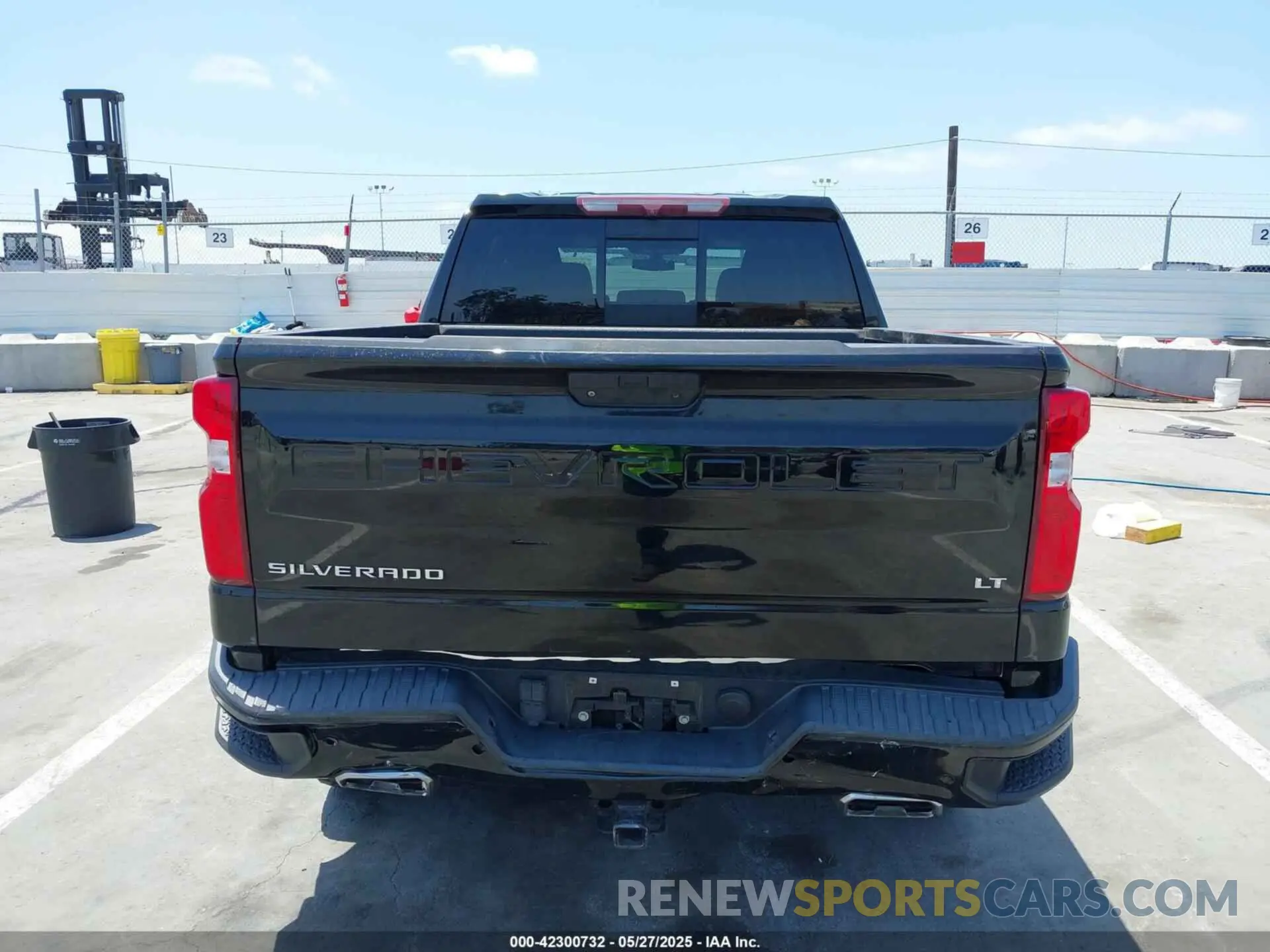 16 Photograph of a damaged car 1GCPYFED6LZ205621 CHEVROLET SILVERADO 1500 2020