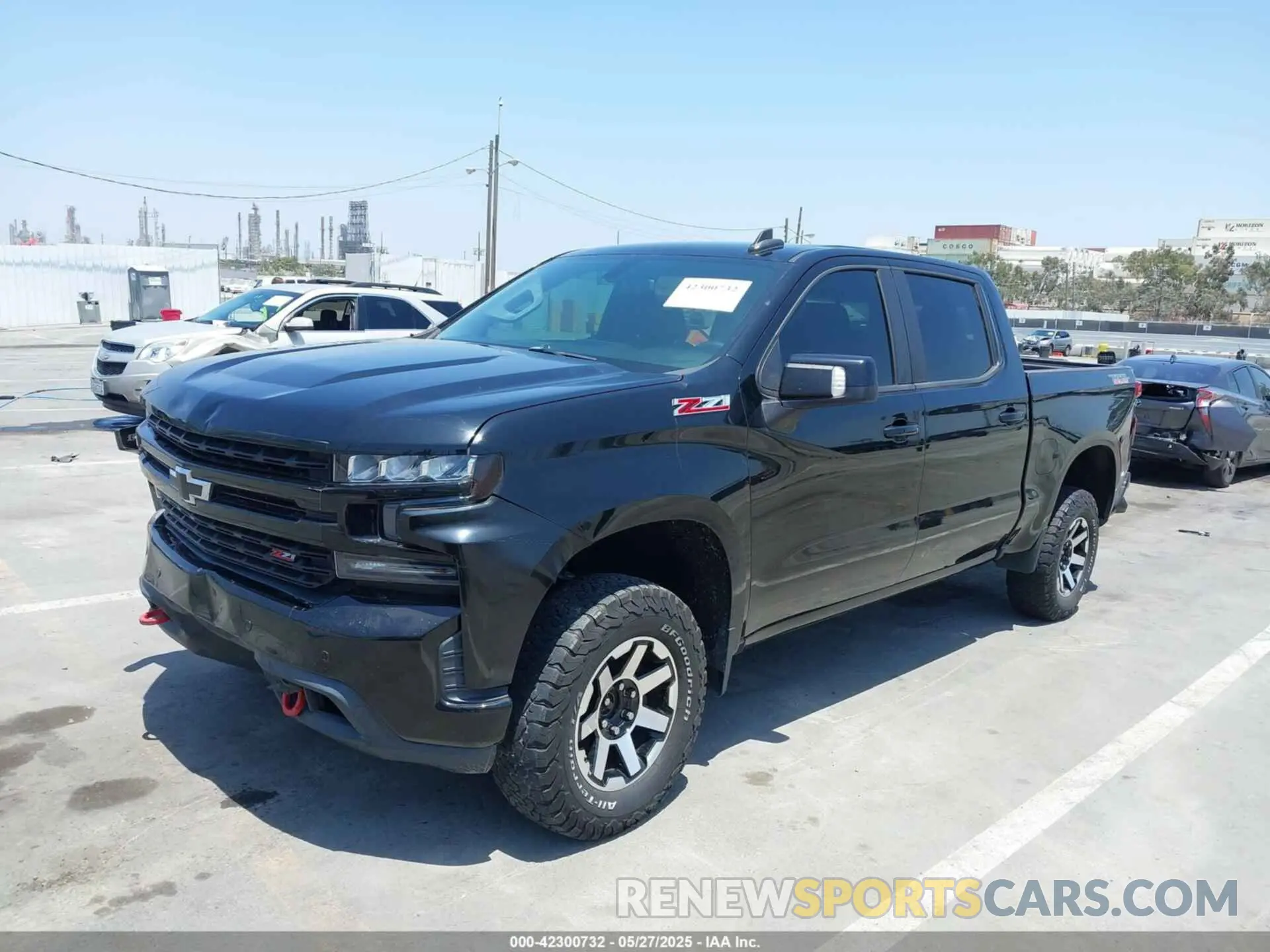 2 Photograph of a damaged car 1GCPYFED6LZ205621 CHEVROLET SILVERADO 1500 2020