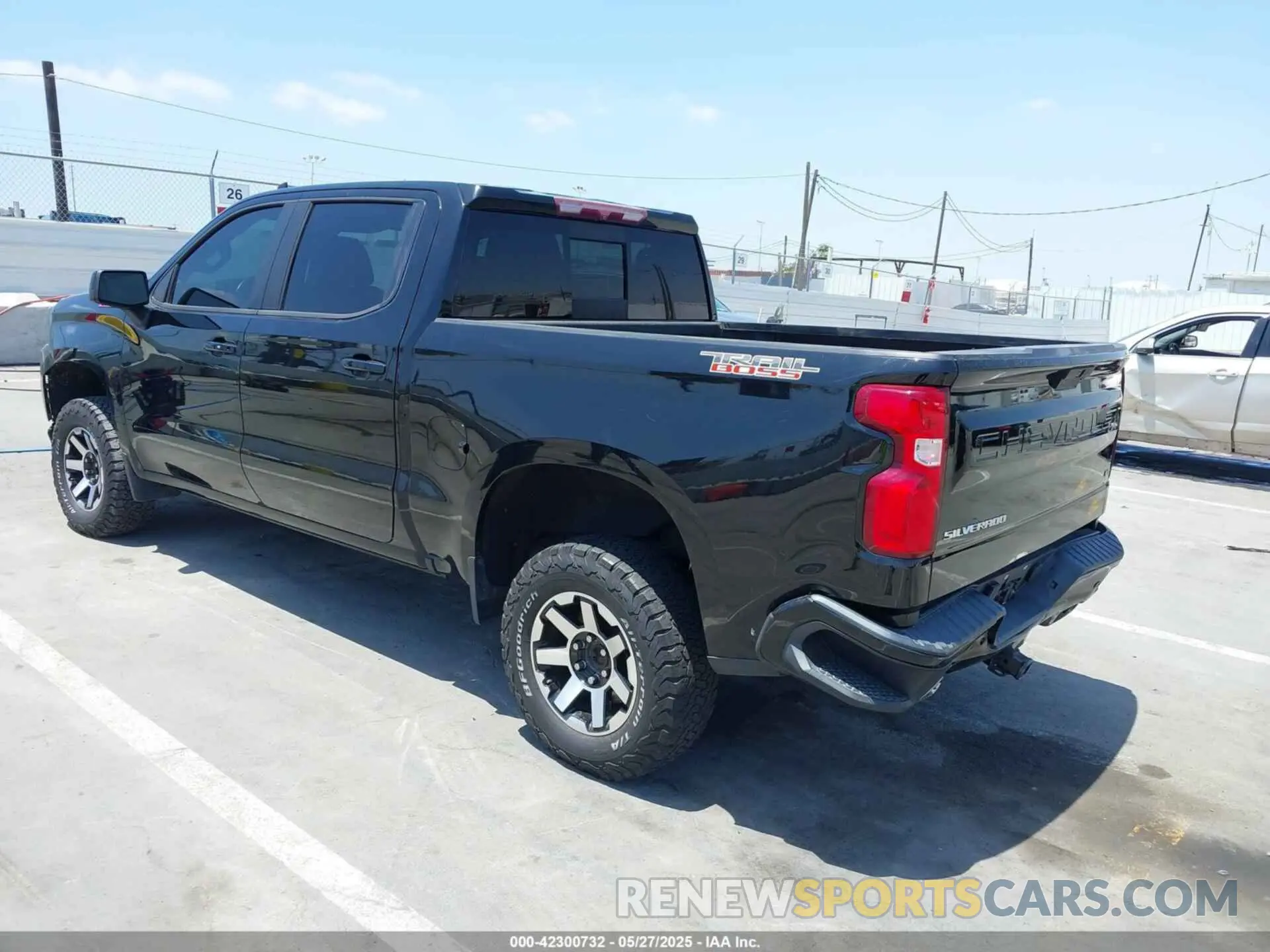 3 Photograph of a damaged car 1GCPYFED6LZ205621 CHEVROLET SILVERADO 1500 2020