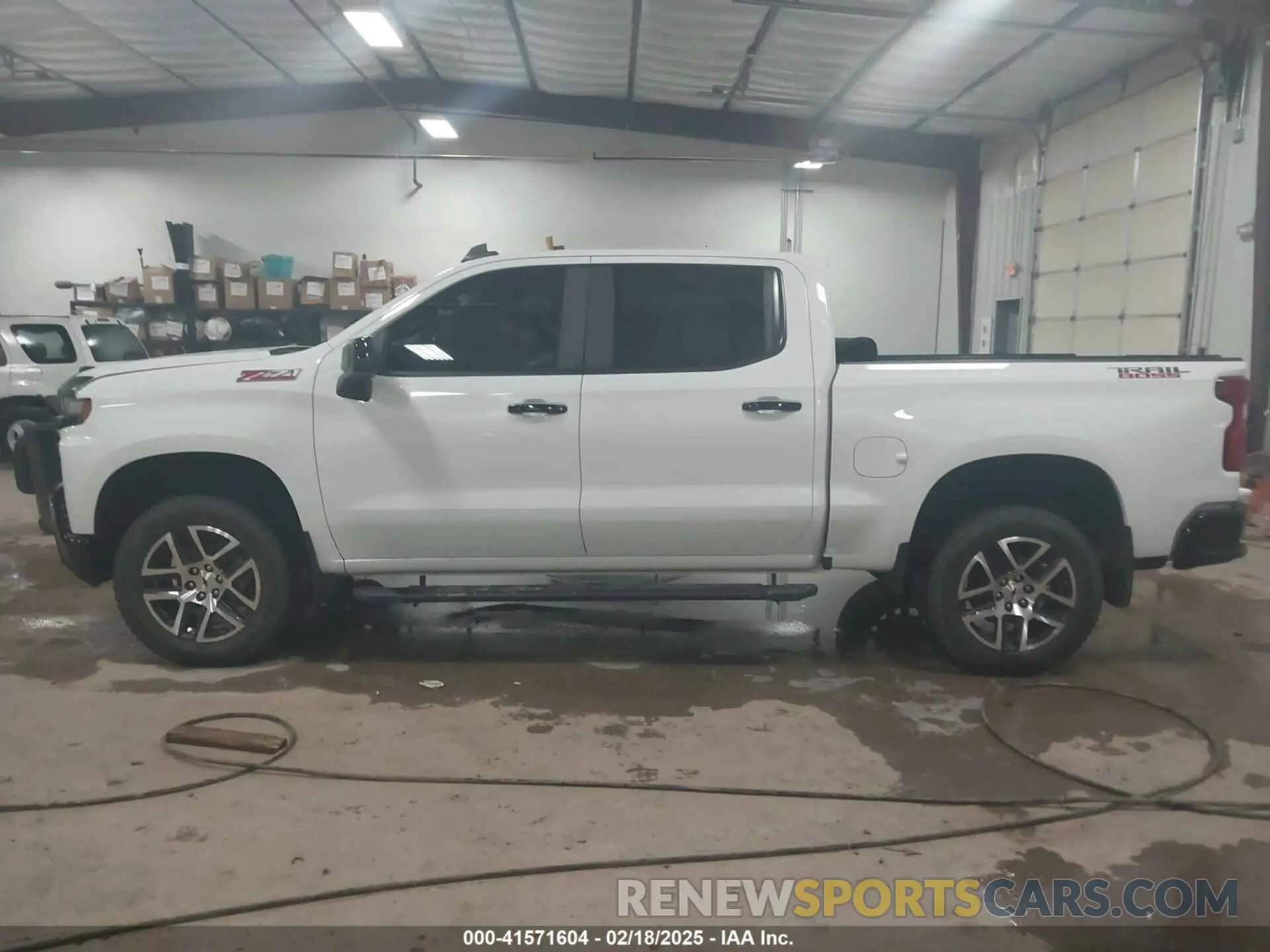 15 Photograph of a damaged car 1GCPYFED6LZ209619 CHEVROLET SILVERADO 1500 2020