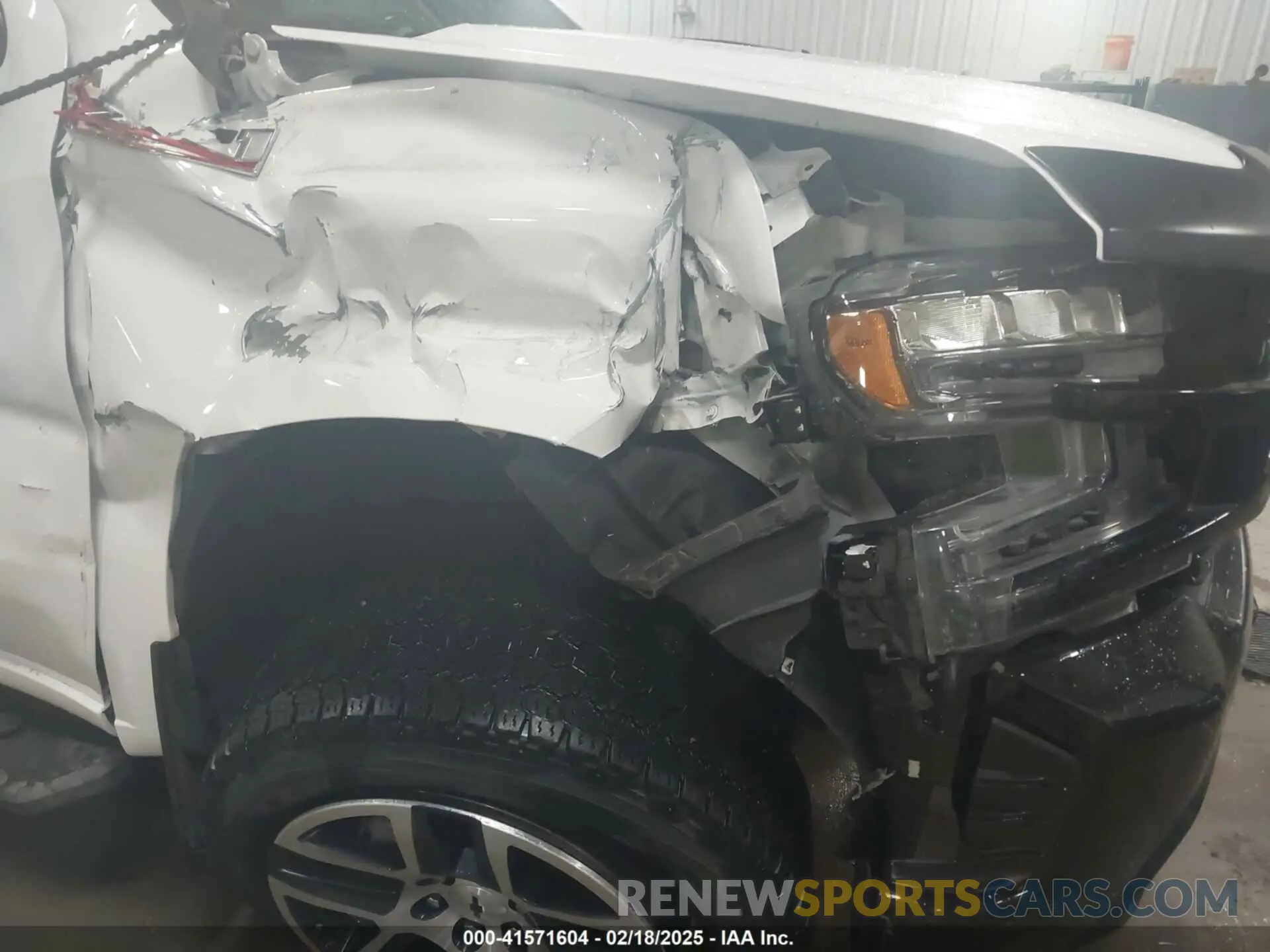 6 Photograph of a damaged car 1GCPYFED6LZ209619 CHEVROLET SILVERADO 1500 2020