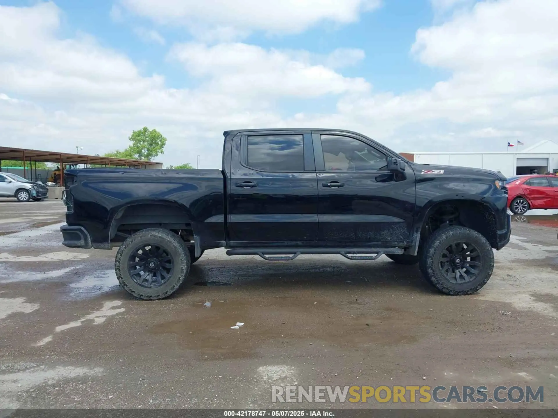 13 Photograph of a damaged car 1GCPYFED9LZ124029 CHEVROLET SILVERADO 1500 2020