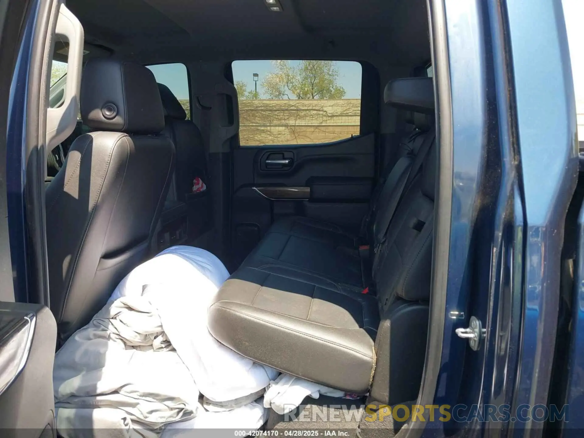 8 Photograph of a damaged car 1GCPYFED9LZ379781 CHEVROLET SILVERADO 1500 2020