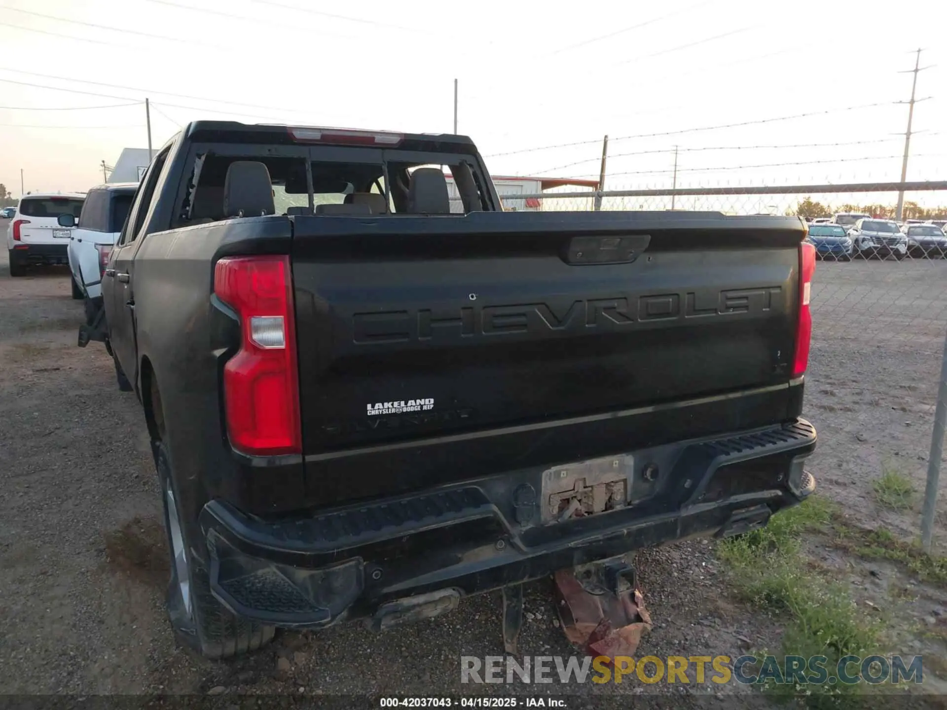 3 Photograph of a damaged car 1GCPYFEL2LZ279173 CHEVROLET SILVERADO 1500 2020