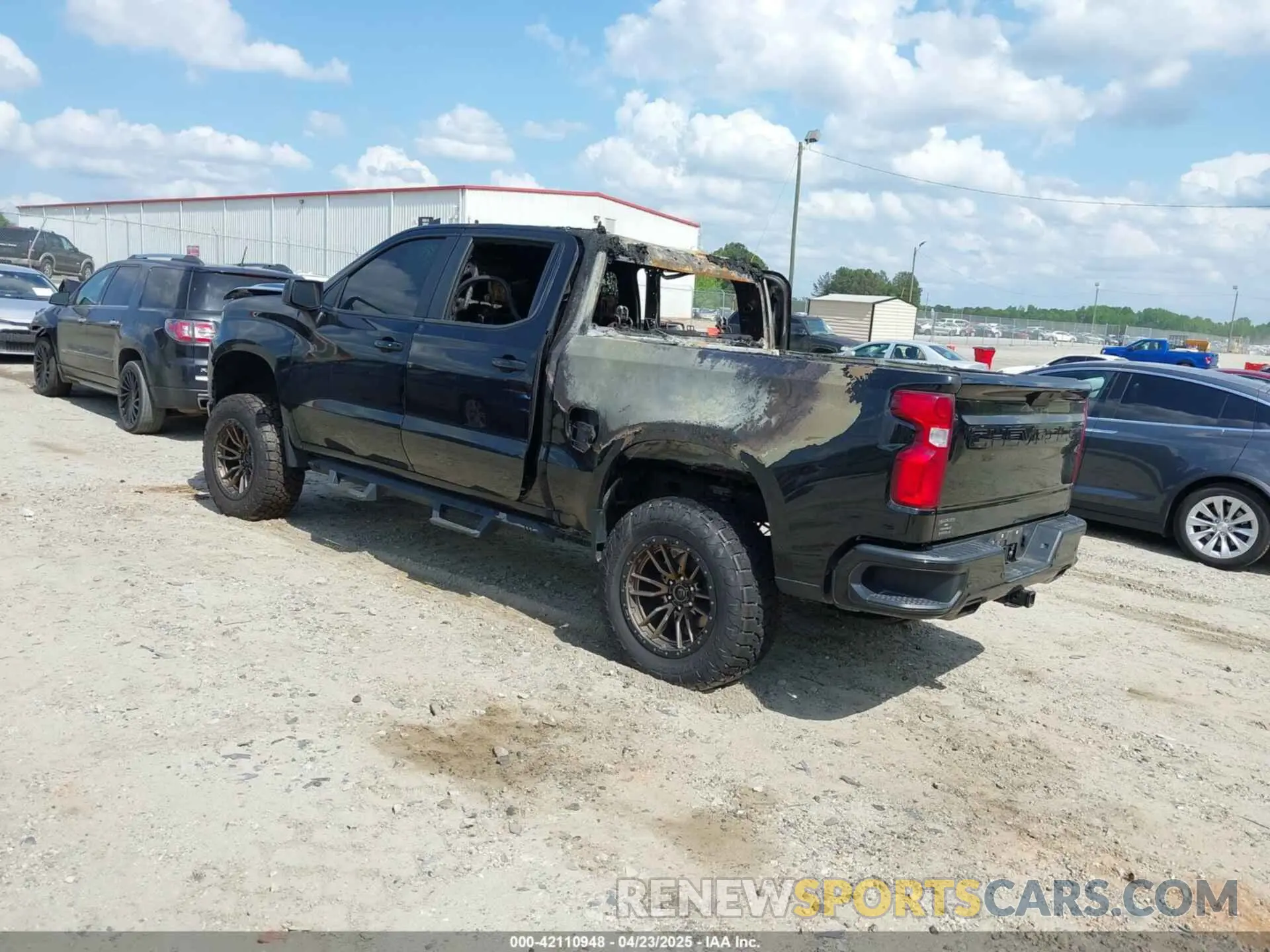 3 Photograph of a damaged car 1GCPYFEL5LZ224488 CHEVROLET SILVERADO 1500 2020