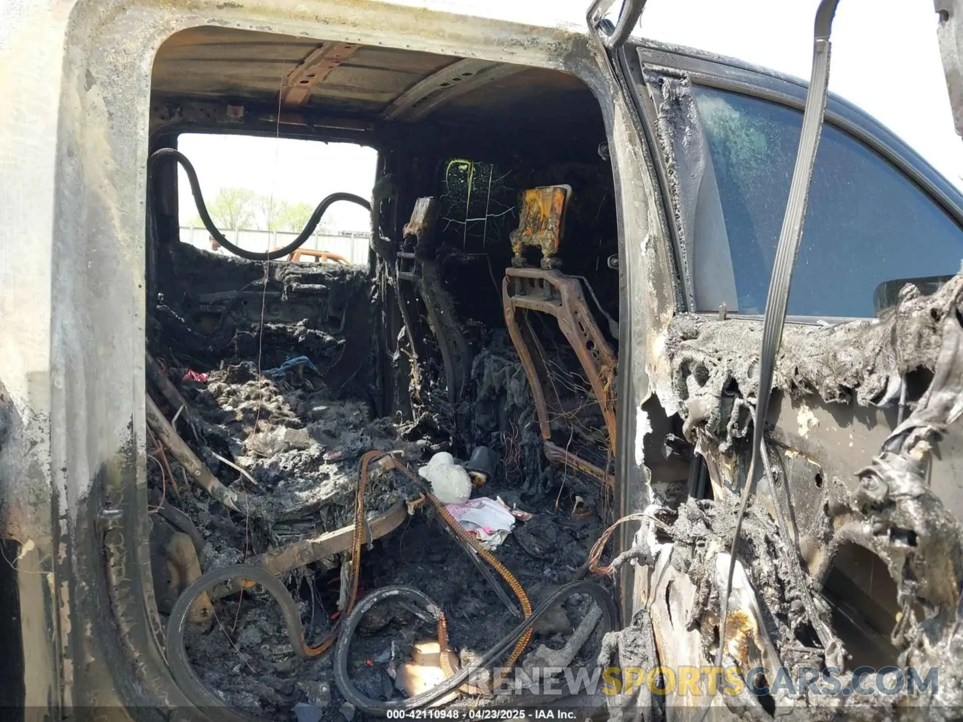 8 Photograph of a damaged car 1GCPYFEL5LZ224488 CHEVROLET SILVERADO 1500 2020
