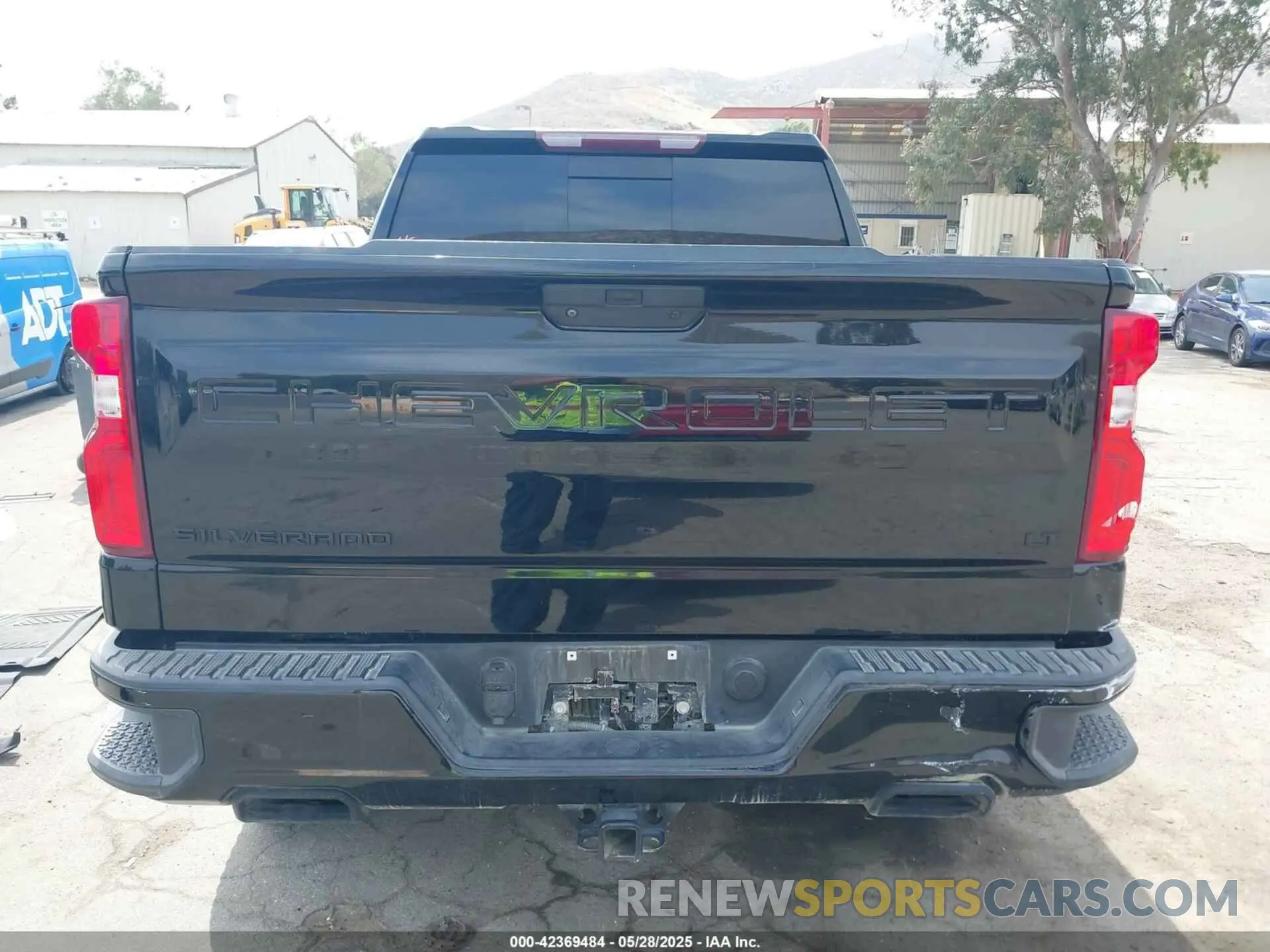 16 Photograph of a damaged car 1GCPYFEL9LZ349817 CHEVROLET SILVERADO 1500 2020