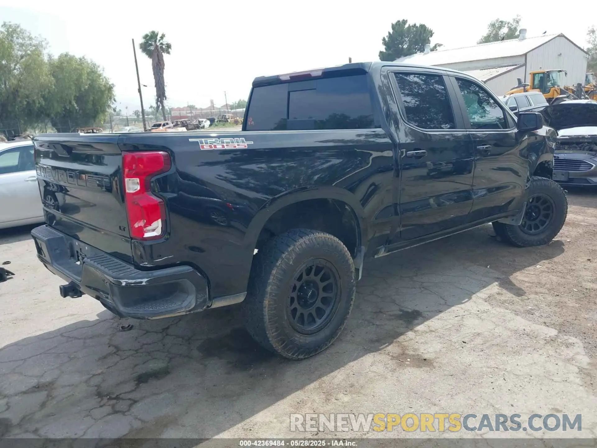 4 Photograph of a damaged car 1GCPYFEL9LZ349817 CHEVROLET SILVERADO 1500 2020