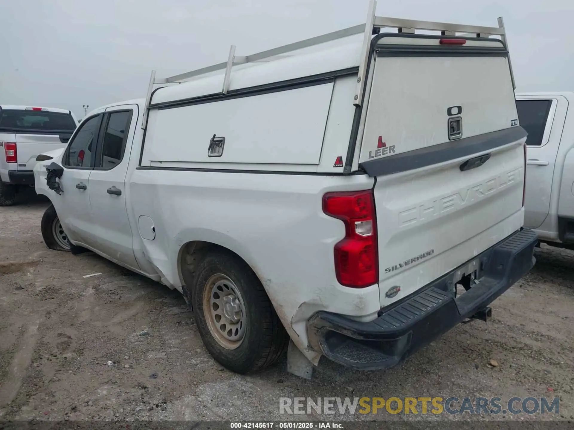 3 Photograph of a damaged car 1GCRWAEF0LZ235619 CHEVROLET SILVERADO 1500 2020