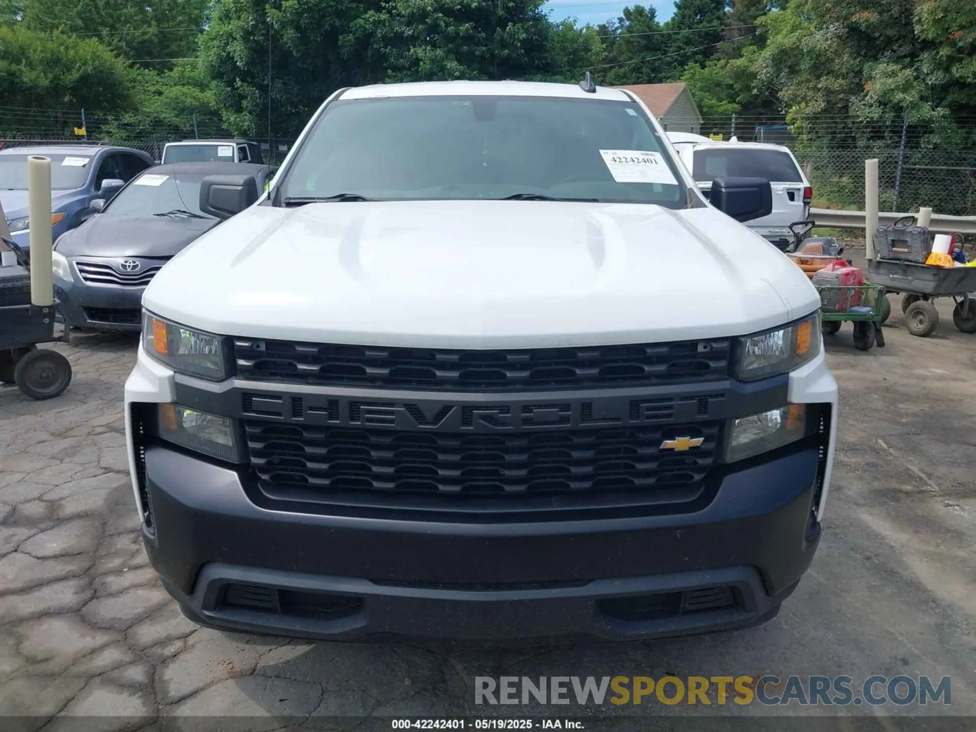12 Photograph of a damaged car 1GCRWAEH2LZ348845 CHEVROLET SILVERADO 1500 2020