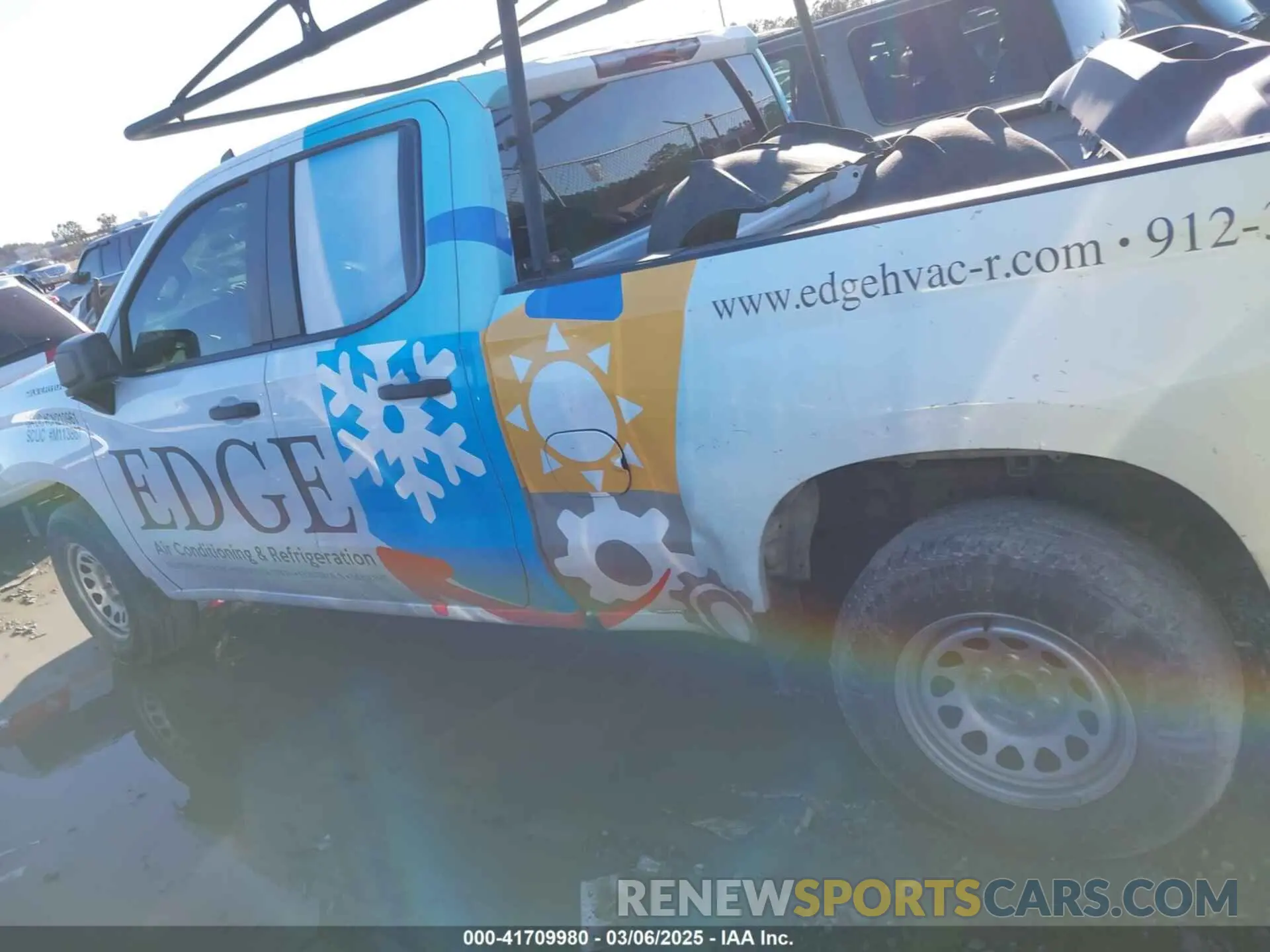 14 Photograph of a damaged car 1GCRWAEK6LZ229532 CHEVROLET SILVERADO 1500 2020