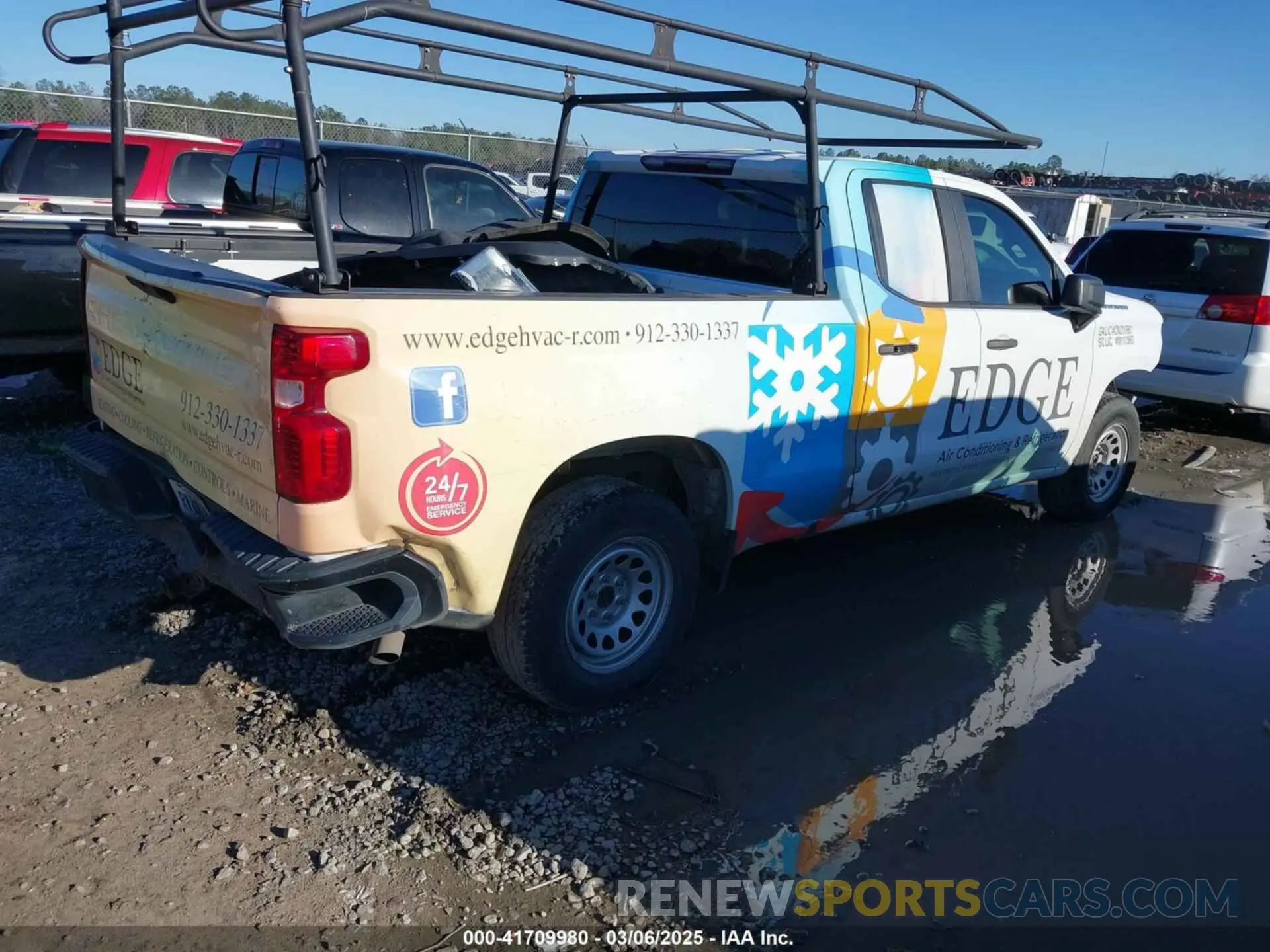 4 Photograph of a damaged car 1GCRWAEK6LZ229532 CHEVROLET SILVERADO 1500 2020