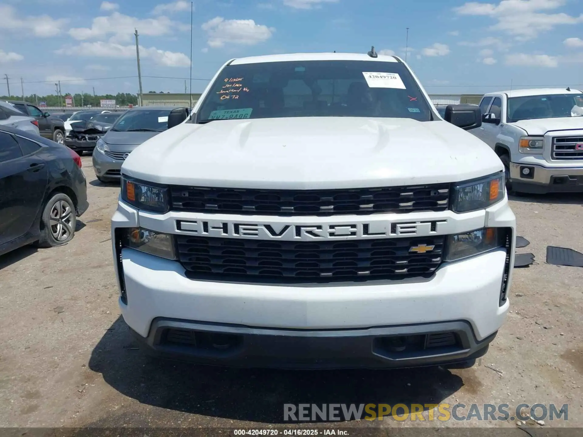 12 Photograph of a damaged car 1GCRWBEH0LZ370672 CHEVROLET SILVERADO 1500 2020