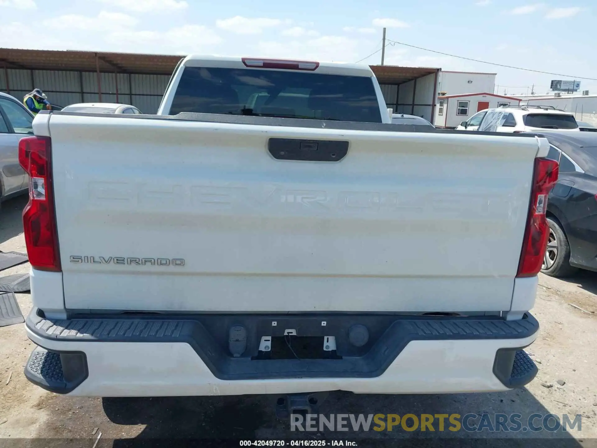 16 Photograph of a damaged car 1GCRWBEH0LZ370672 CHEVROLET SILVERADO 1500 2020