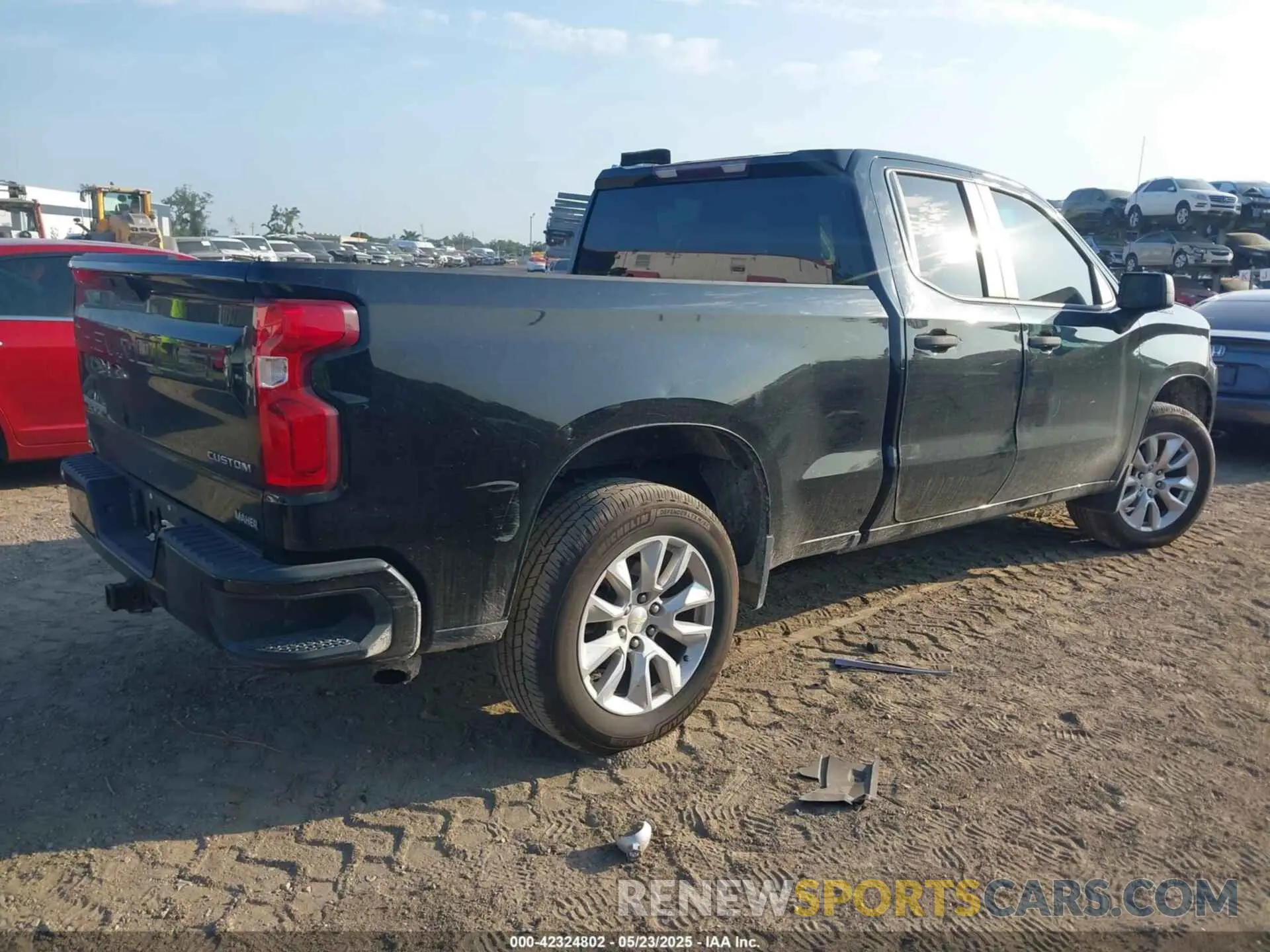 4 Photograph of a damaged car 1GCRWBEK1LZ356193 CHEVROLET SILVERADO 1500 2020