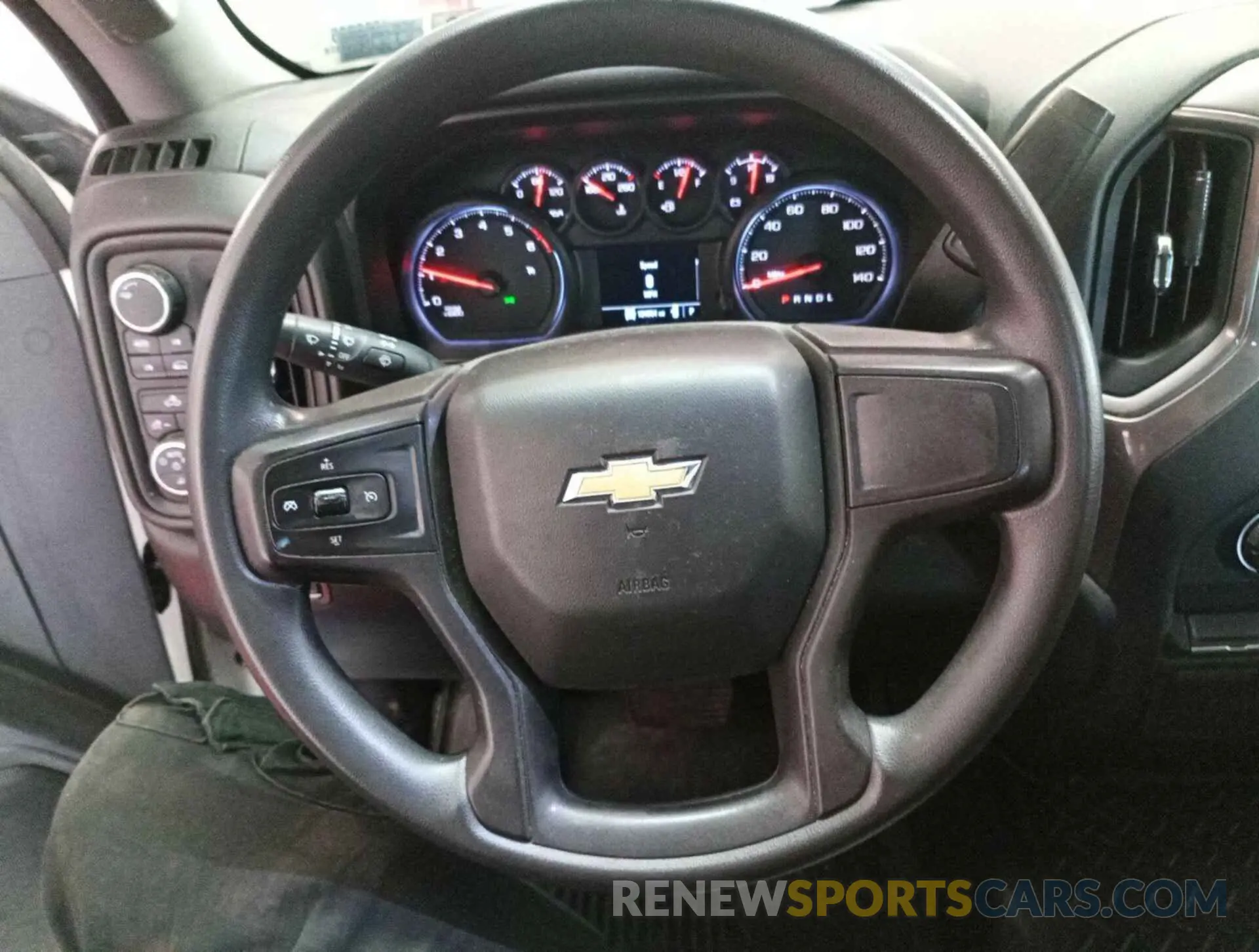 17 Photograph of a damaged car 1GCRYAEF2LZ269216 CHEVROLET SILVERADO 1500 2020
