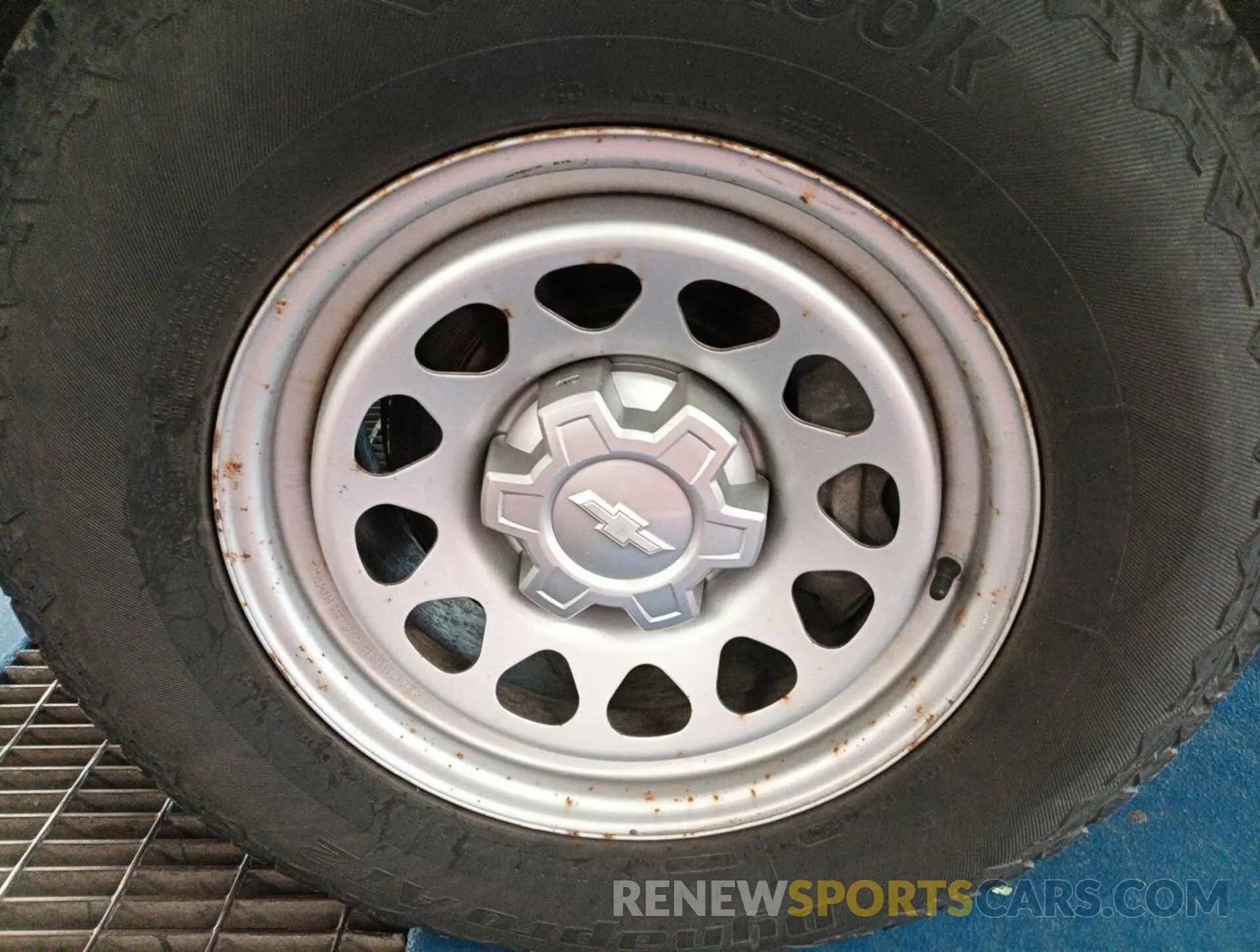 25 Photograph of a damaged car 1GCRYAEF2LZ269216 CHEVROLET SILVERADO 1500 2020