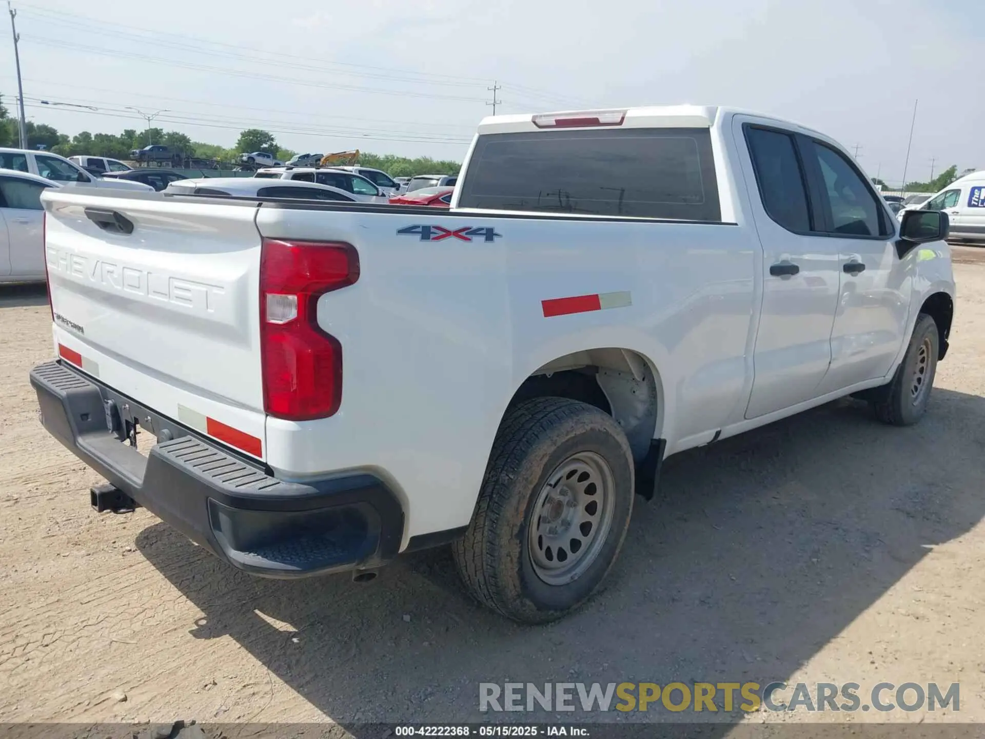 4 Photograph of a damaged car 1GCRYAEF3LZ178892 CHEVROLET SILVERADO 1500 2020