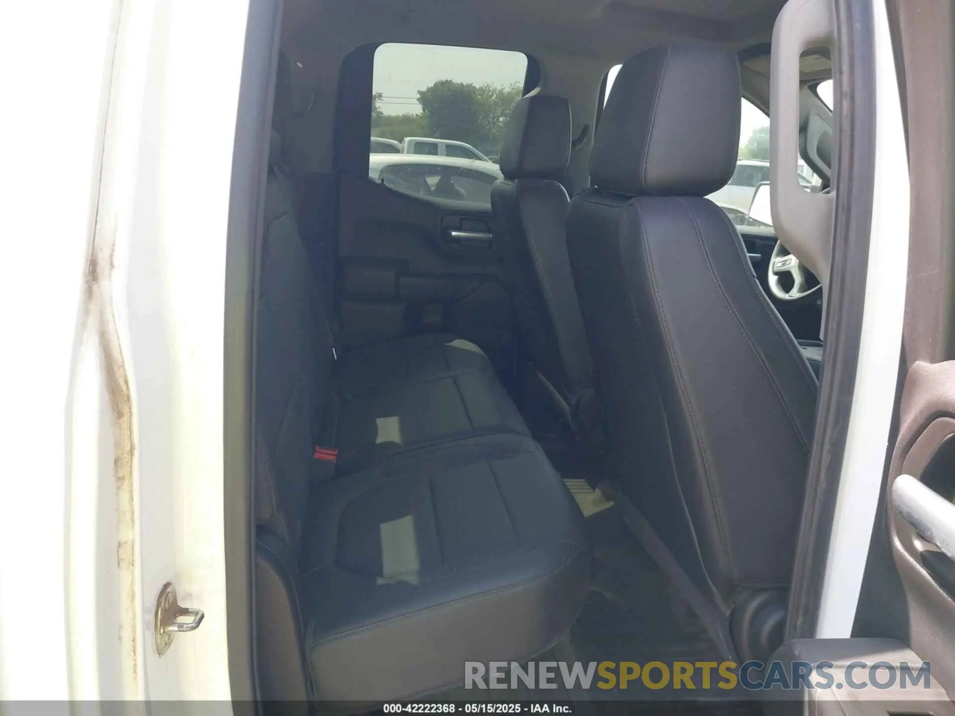 8 Photograph of a damaged car 1GCRYAEF3LZ178892 CHEVROLET SILVERADO 1500 2020