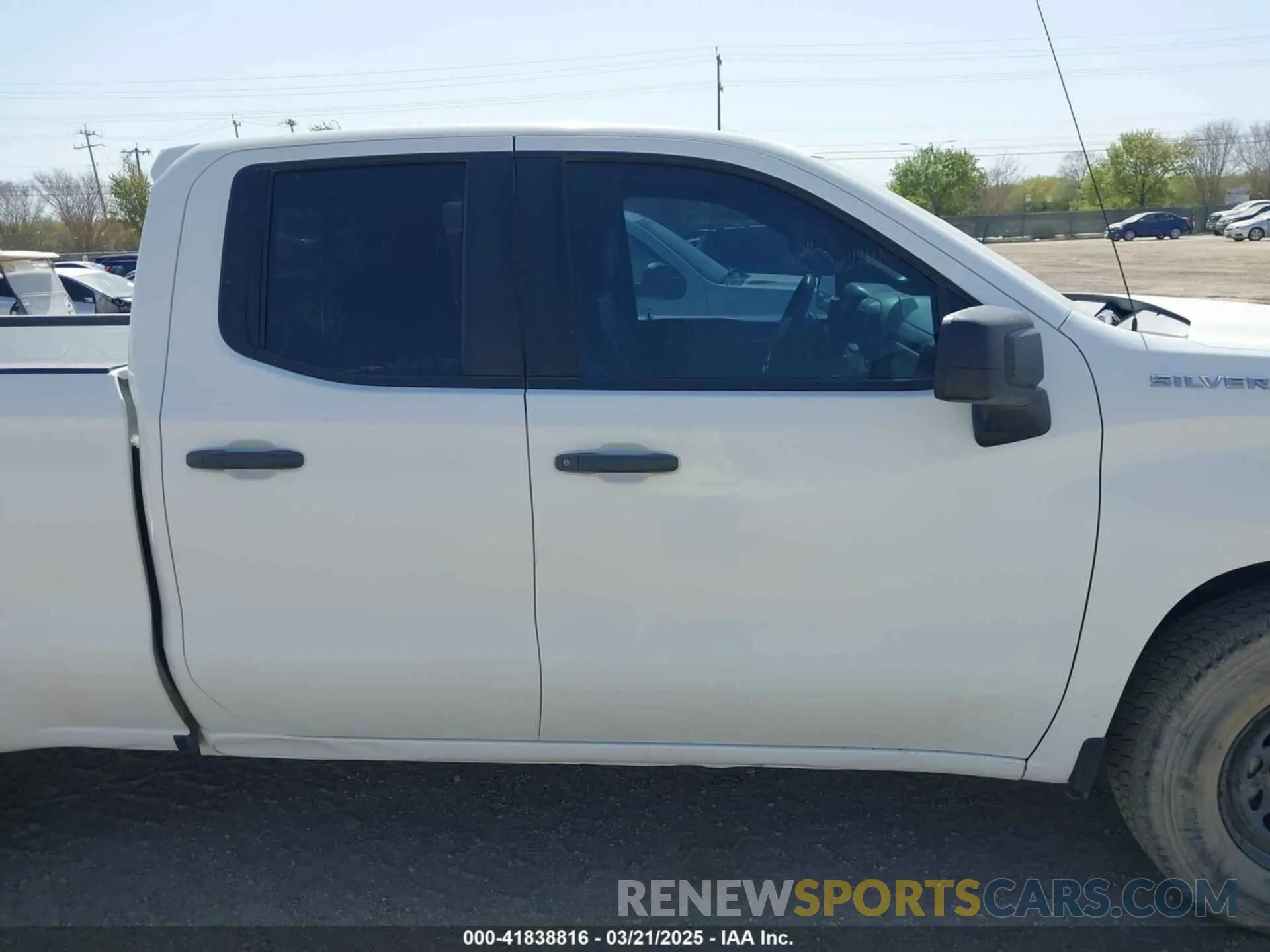 13 Photograph of a damaged car 1GCRYAEF6LZ177011 CHEVROLET SILVERADO 1500 2020