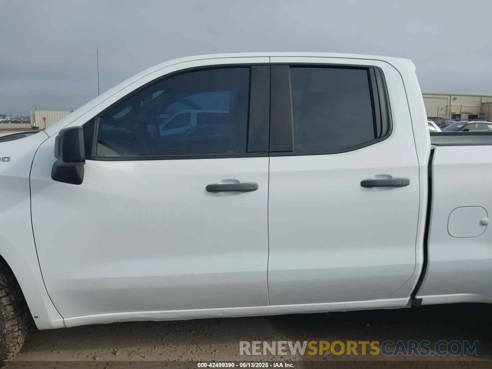 14 Photograph of a damaged car 1GCRYAEF7LZ179401 CHEVROLET SILVERADO 1500 2020