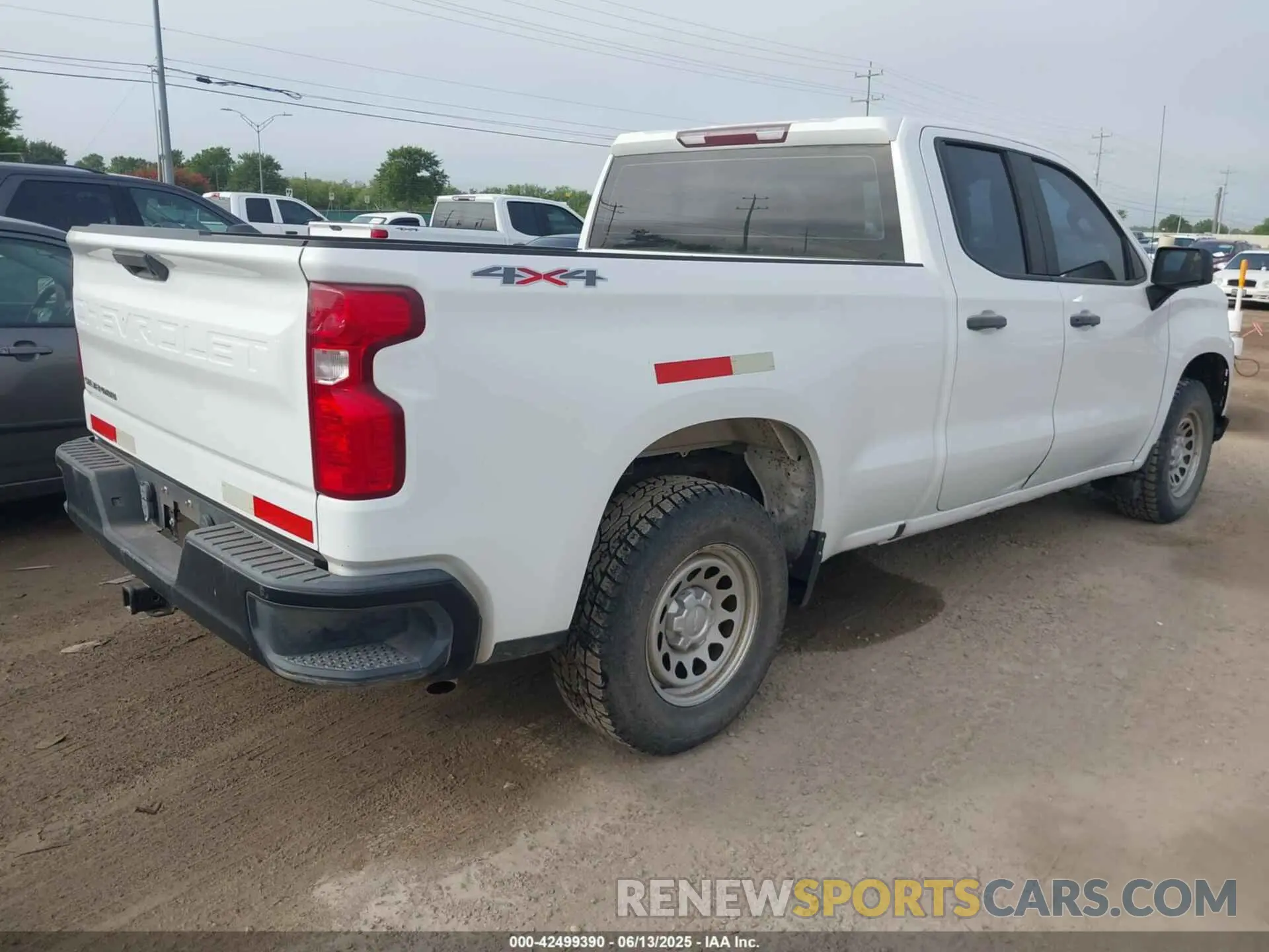 4 Photograph of a damaged car 1GCRYAEF7LZ179401 CHEVROLET SILVERADO 1500 2020