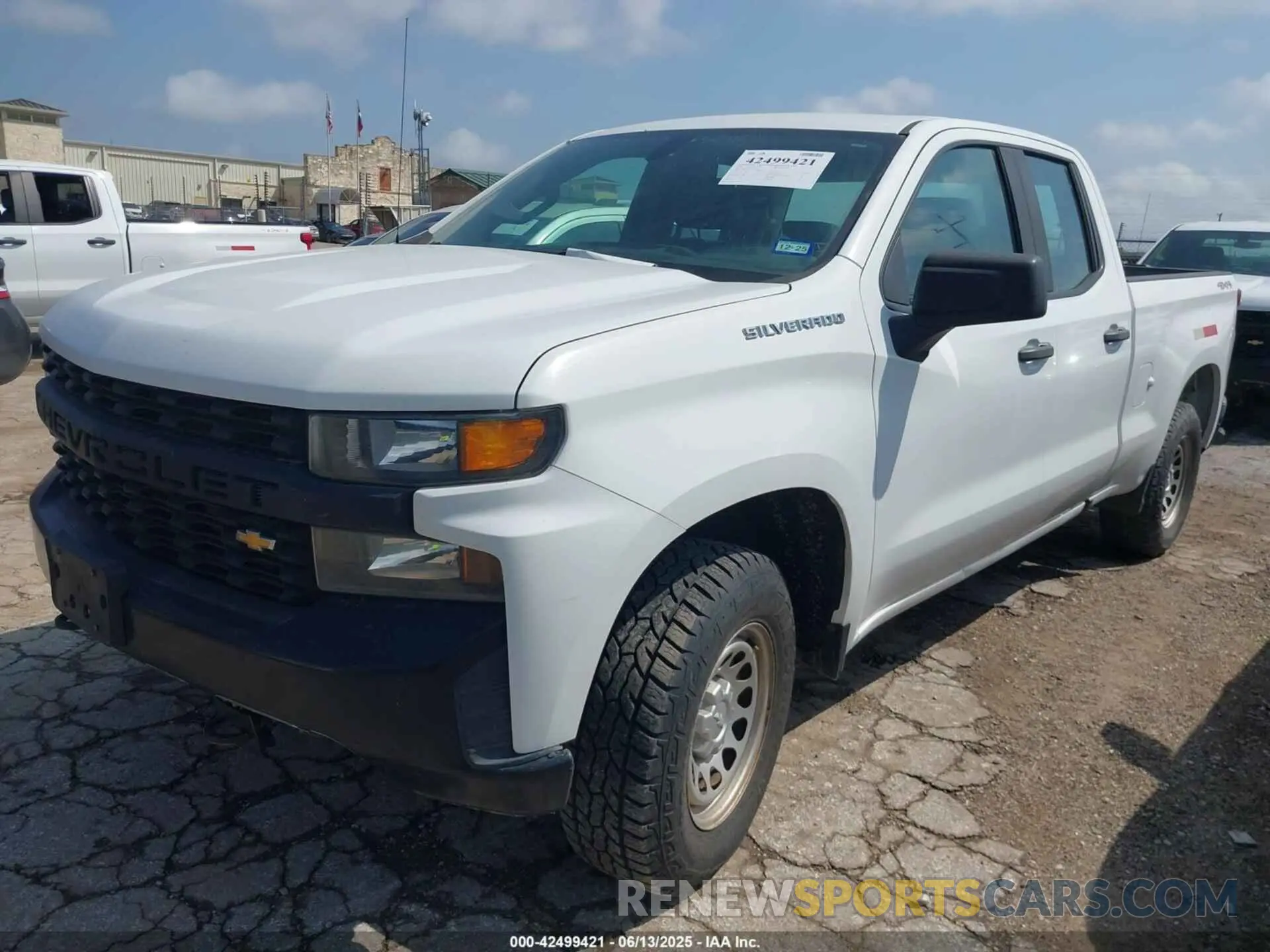 2 Photograph of a damaged car 1GCRYAEF8LZ178404 CHEVROLET SILVERADO 1500 2020