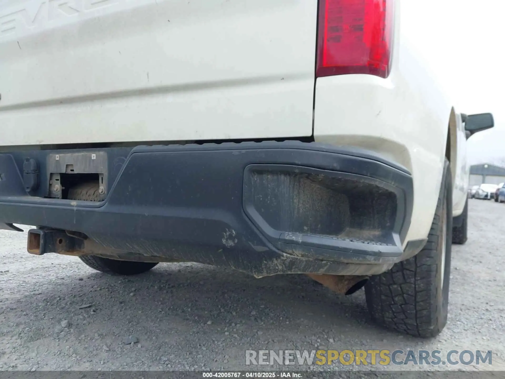 18 Photograph of a damaged car 1GCRYAEF8LZ274999 CHEVROLET SILVERADO 1500 2020