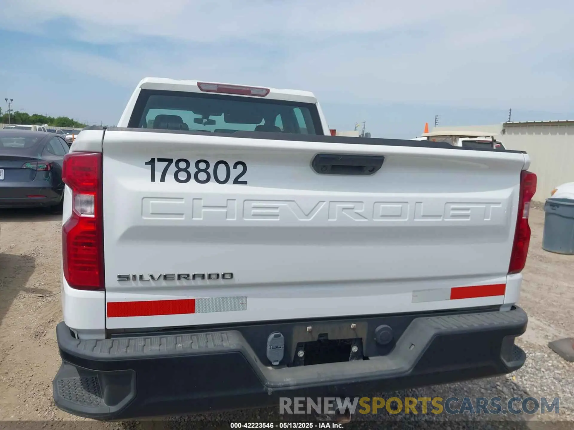 16 Photograph of a damaged car 1GCRYAEF9LZ178802 CHEVROLET SILVERADO 1500 2020