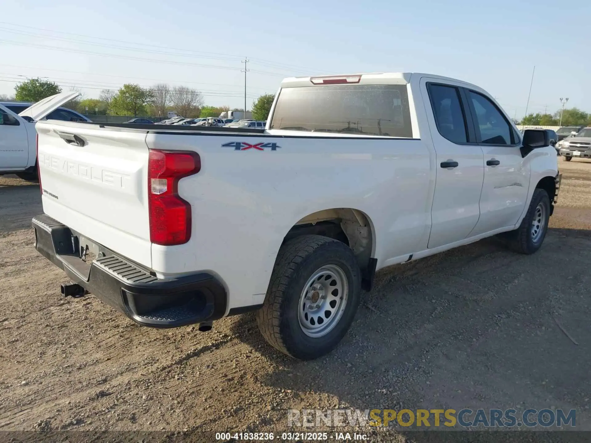 4 Photograph of a damaged car 1GCRYAEFXLZ179084 CHEVROLET SILVERADO 1500 2020