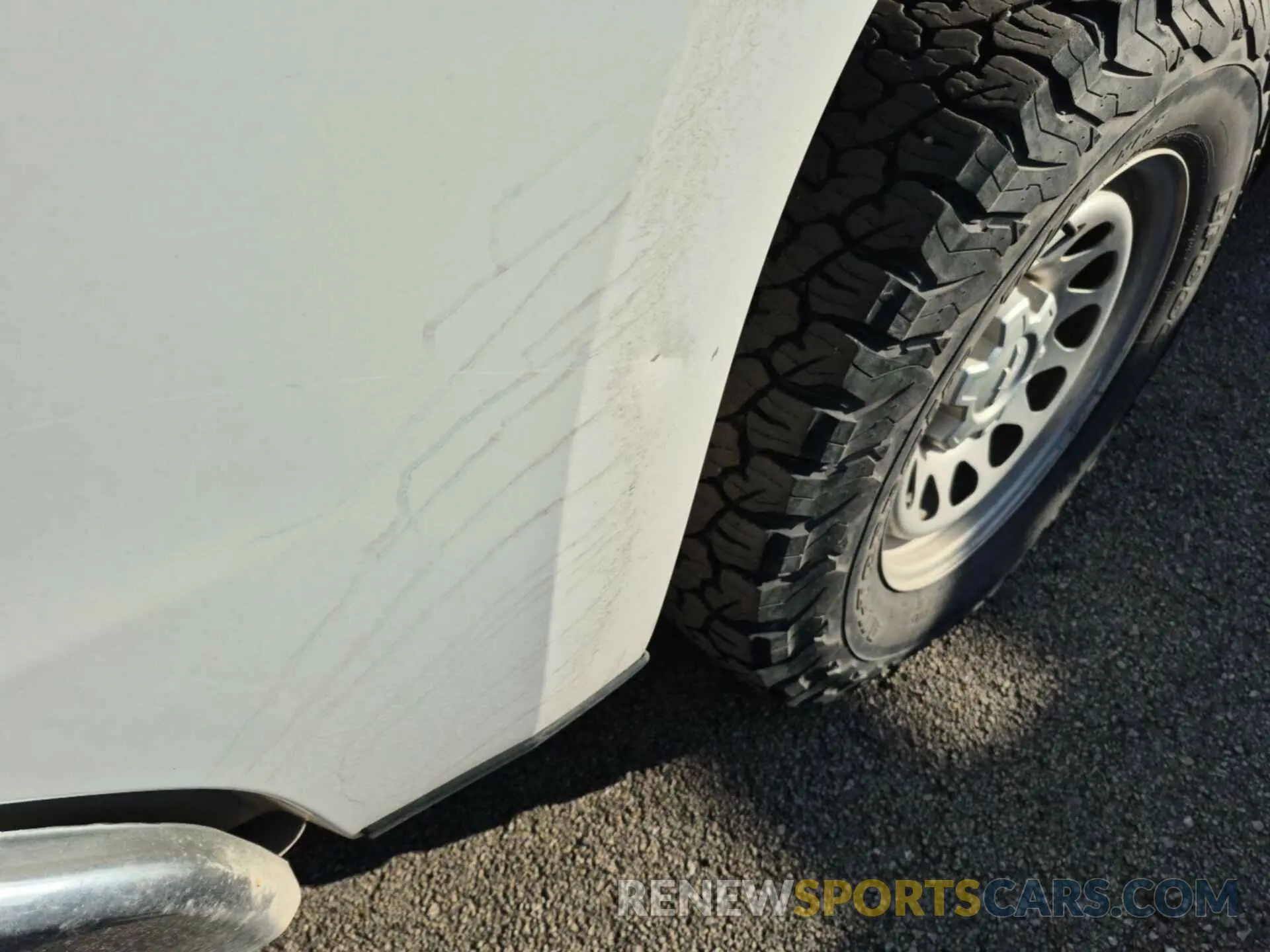 2 Photograph of a damaged car 1GCRYAEFXLZ210303 CHEVROLET SILVERADO 1500 2020