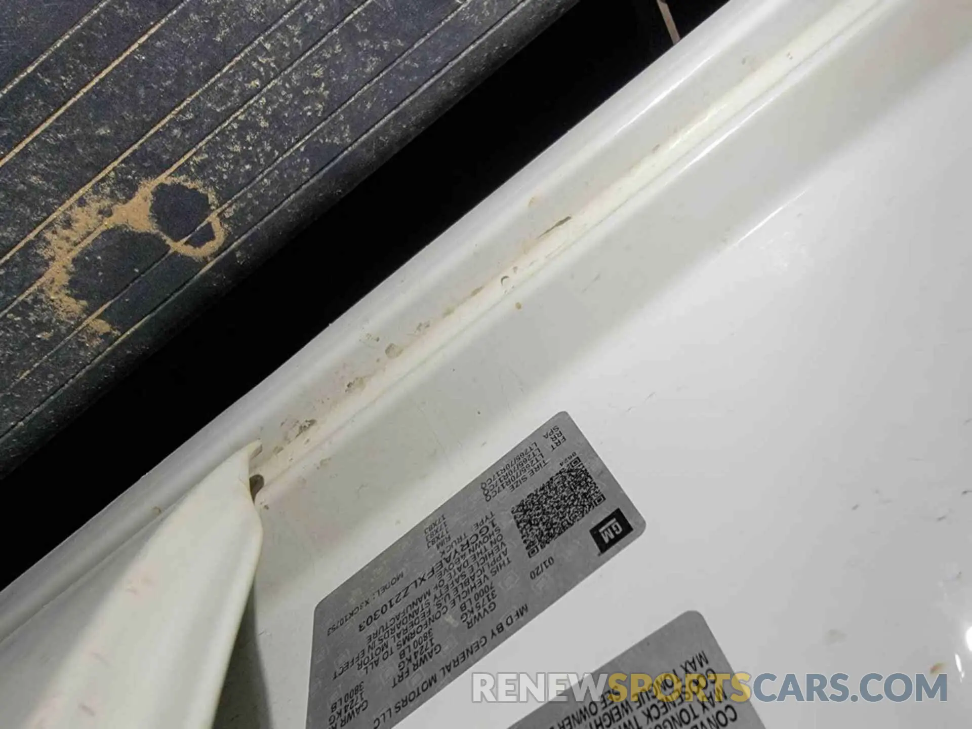3 Photograph of a damaged car 1GCRYAEFXLZ210303 CHEVROLET SILVERADO 1500 2020