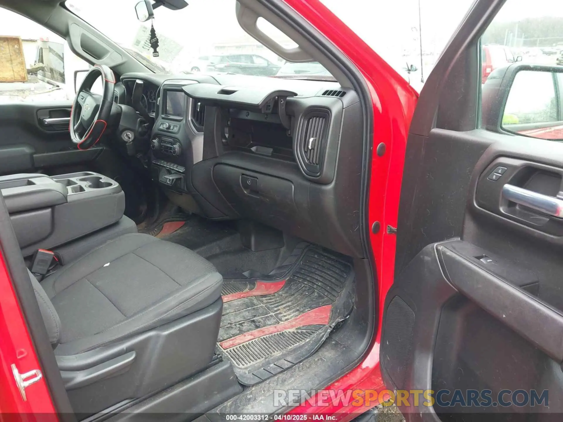 5 Photograph of a damaged car 1GCRYAEH5LZ231013 CHEVROLET SILVERADO 1500 2020