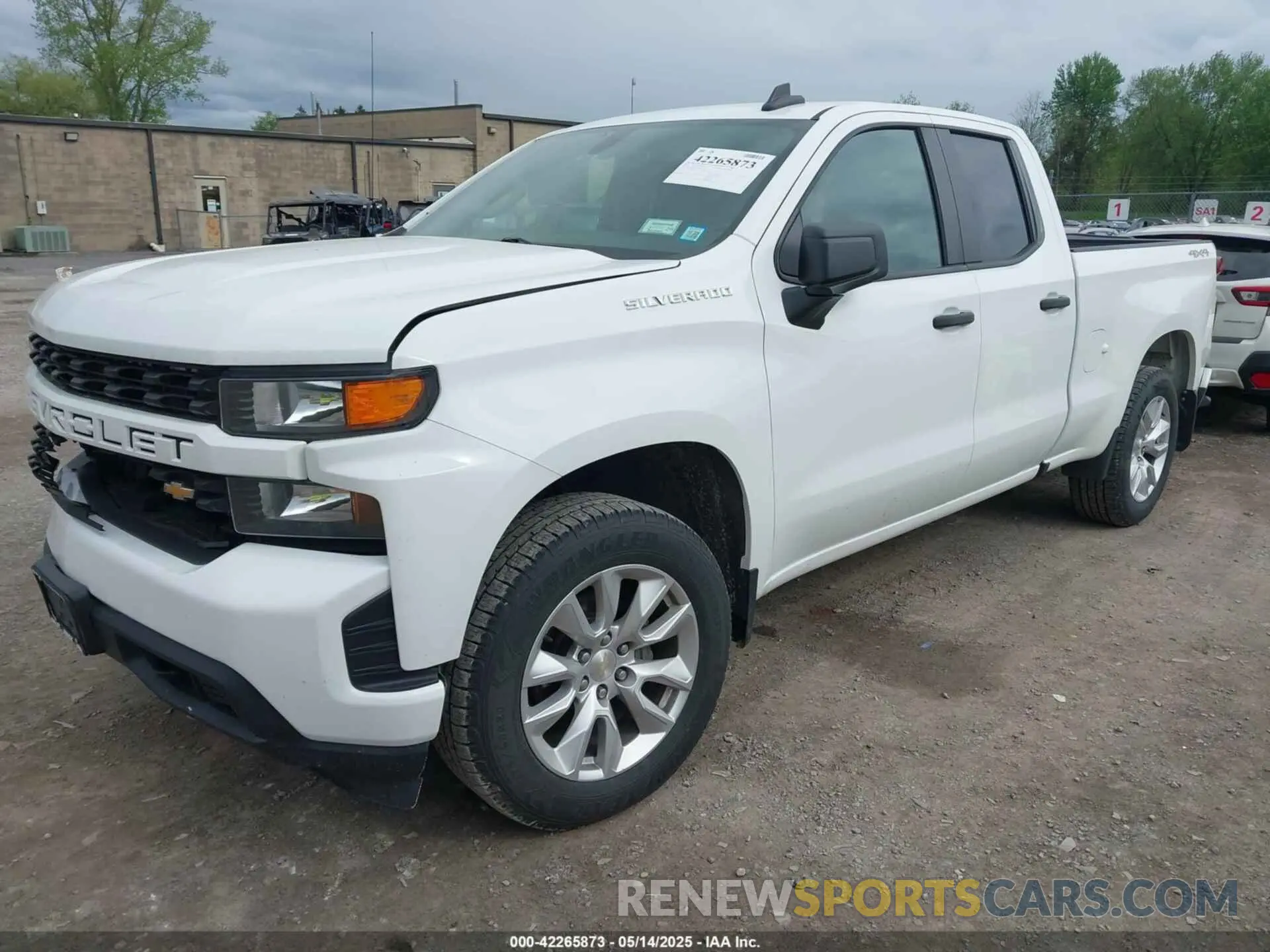 2 Photograph of a damaged car 1GCRYBEF0LZ290619 CHEVROLET SILVERADO 1500 2020