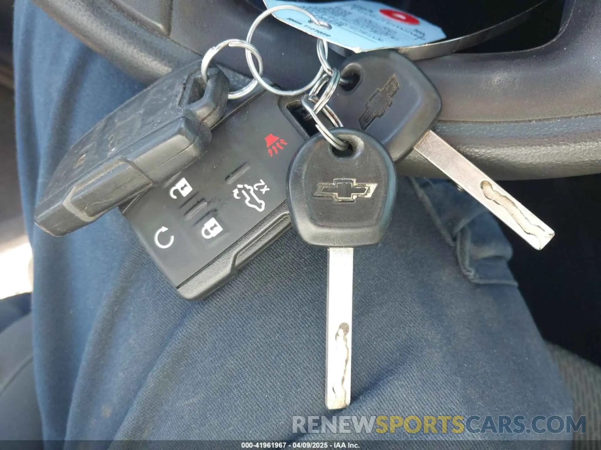 11 Photograph of a damaged car 1GCRYBEF8LZ281067 CHEVROLET SILVERADO 1500 2020