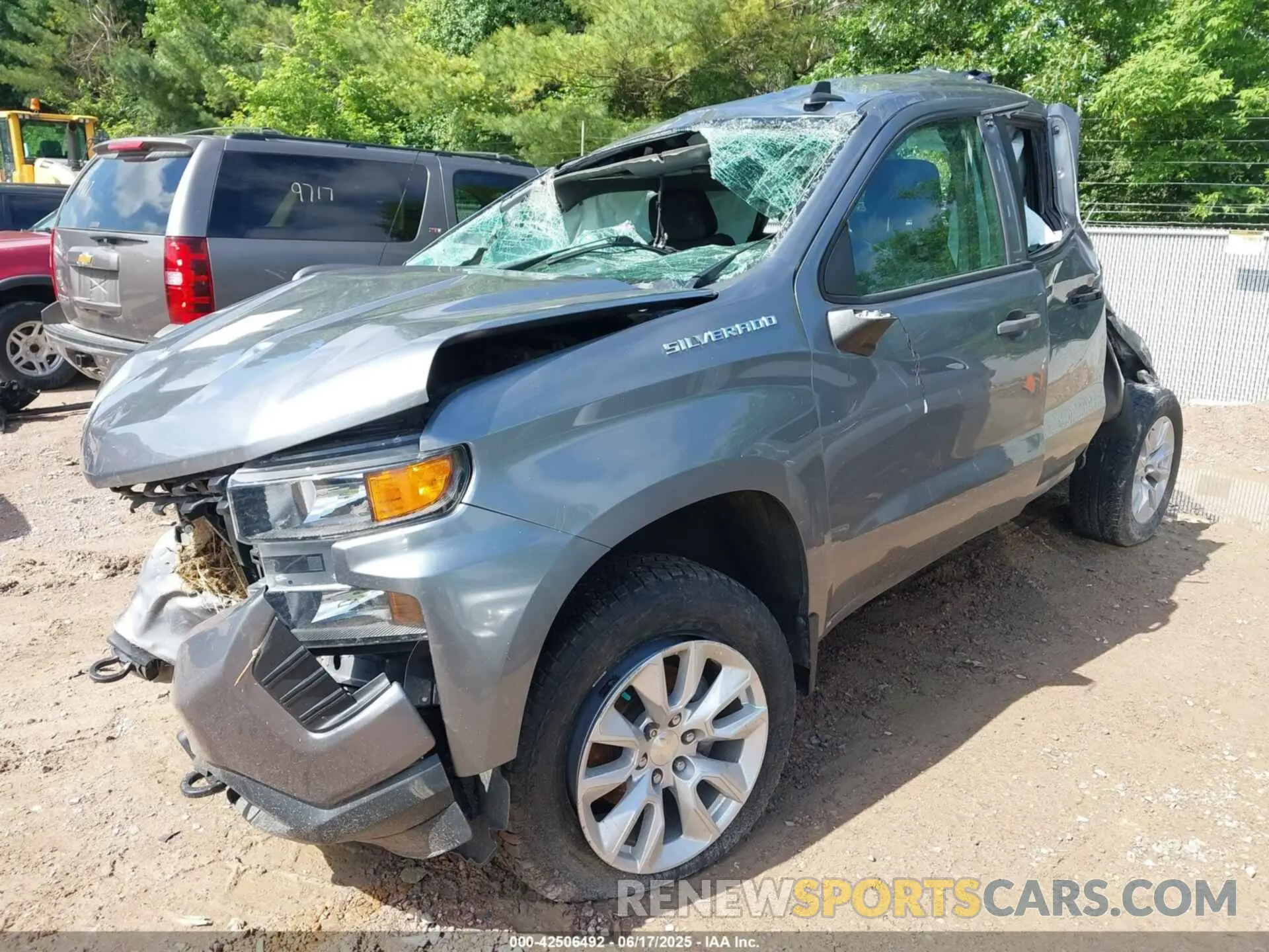 2 Photograph of a damaged car 1GCRYBEH2LZ274018 CHEVROLET SILVERADO 1500 2020
