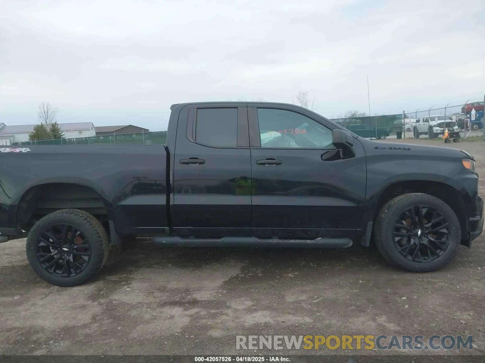 14 Photograph of a damaged car 1GCRYBEH5LZ217487 CHEVROLET SILVERADO 1500 2020